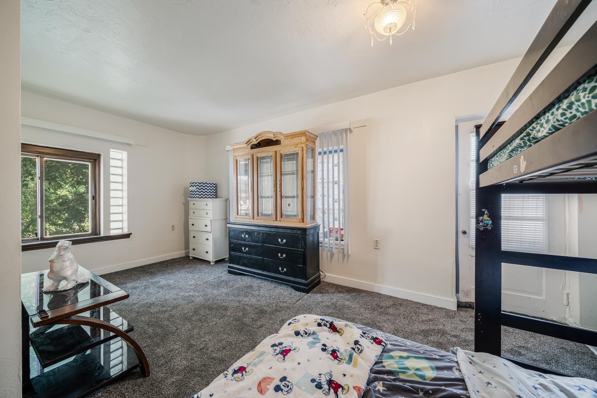 2161 LAKESIDE Place