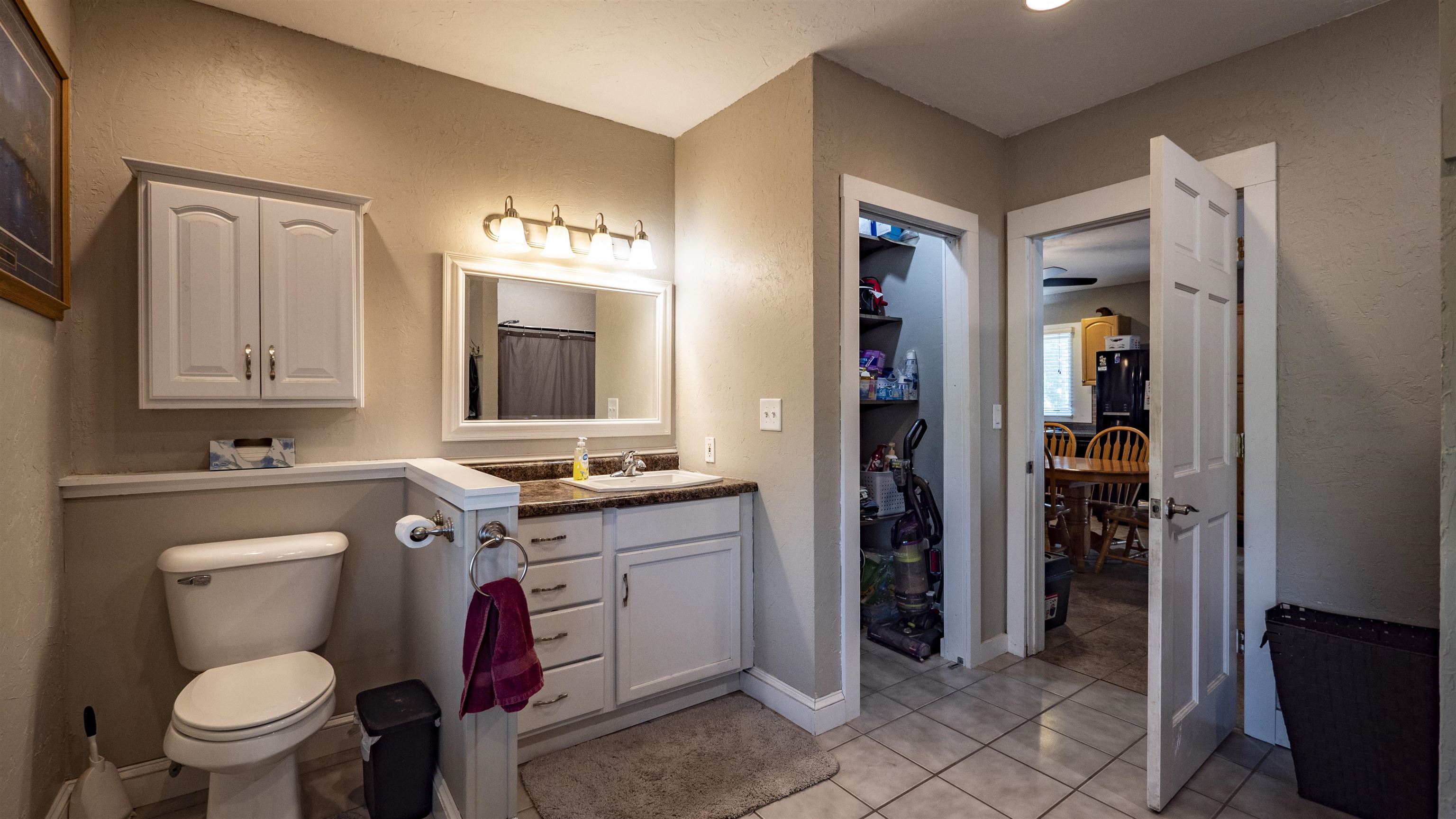 8019 ARROW Lane