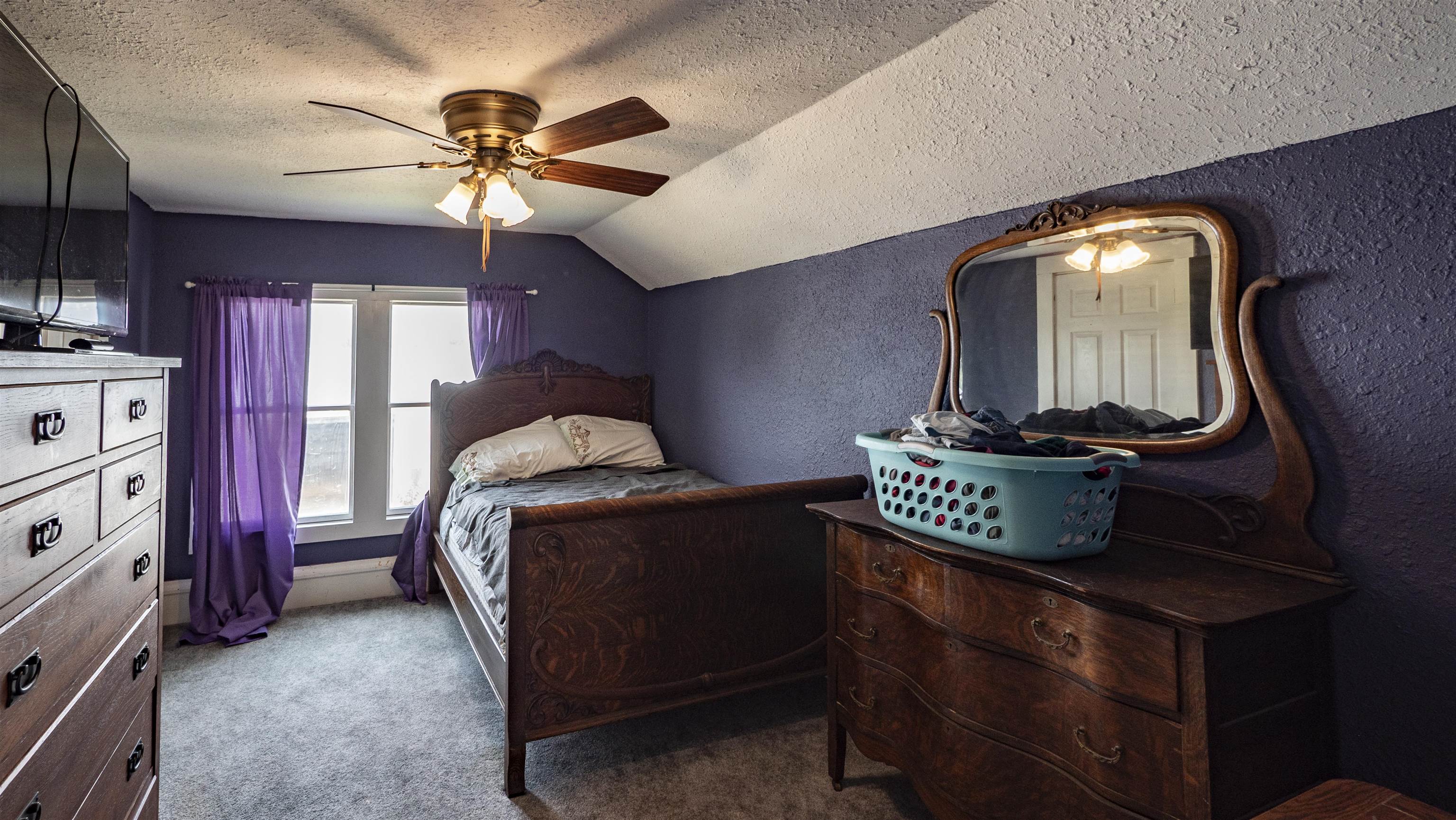 8019 ARROW Lane