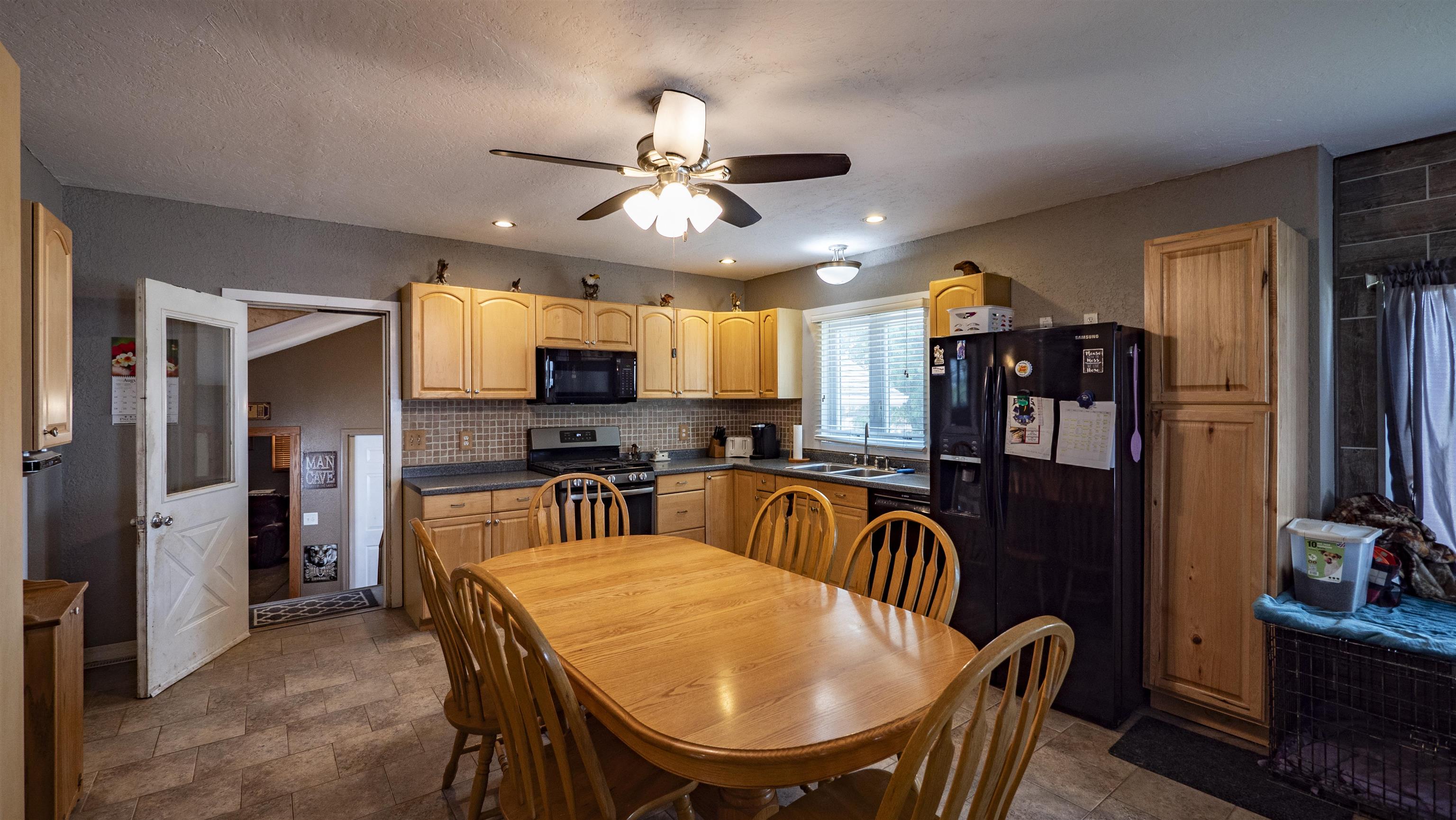 8019 ARROW Lane