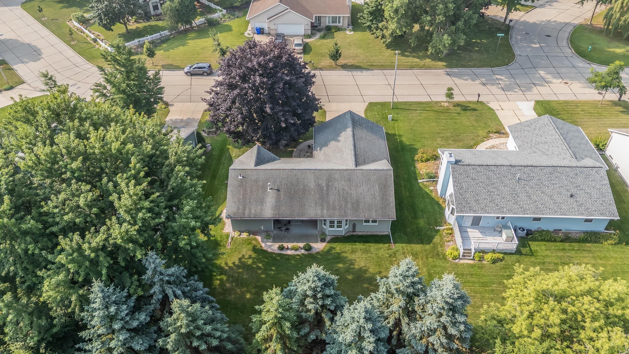 212 E NORFOLK Place