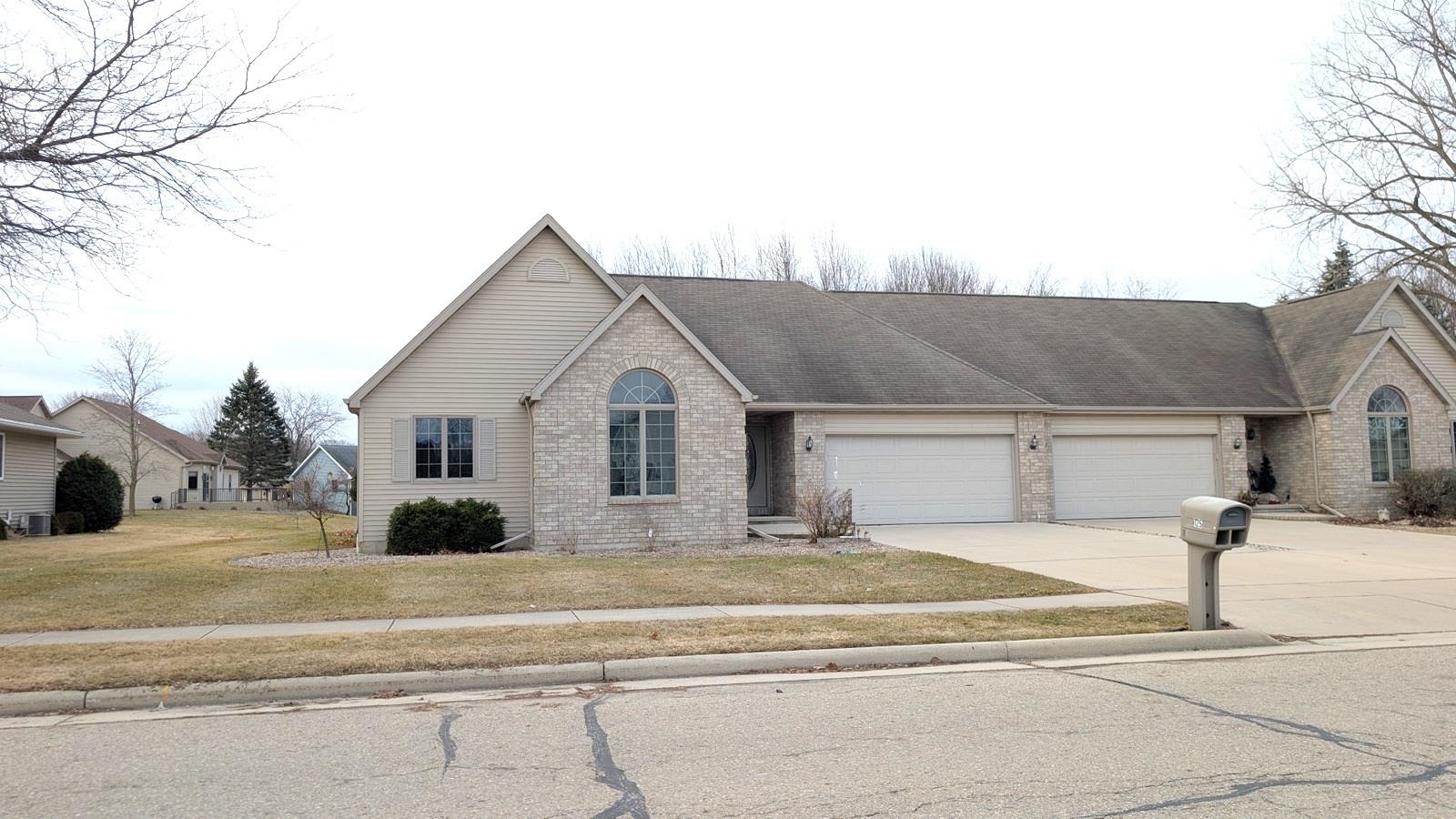 125 FIELDCREST Drive