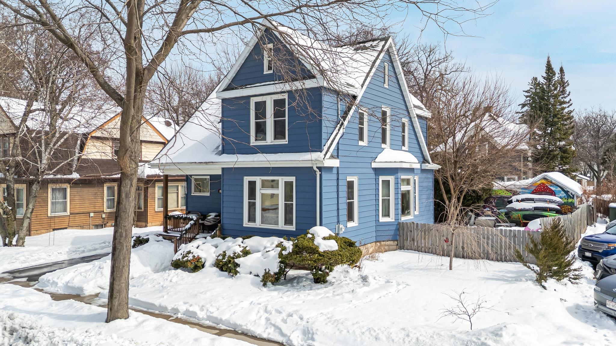 526 N IDA Street