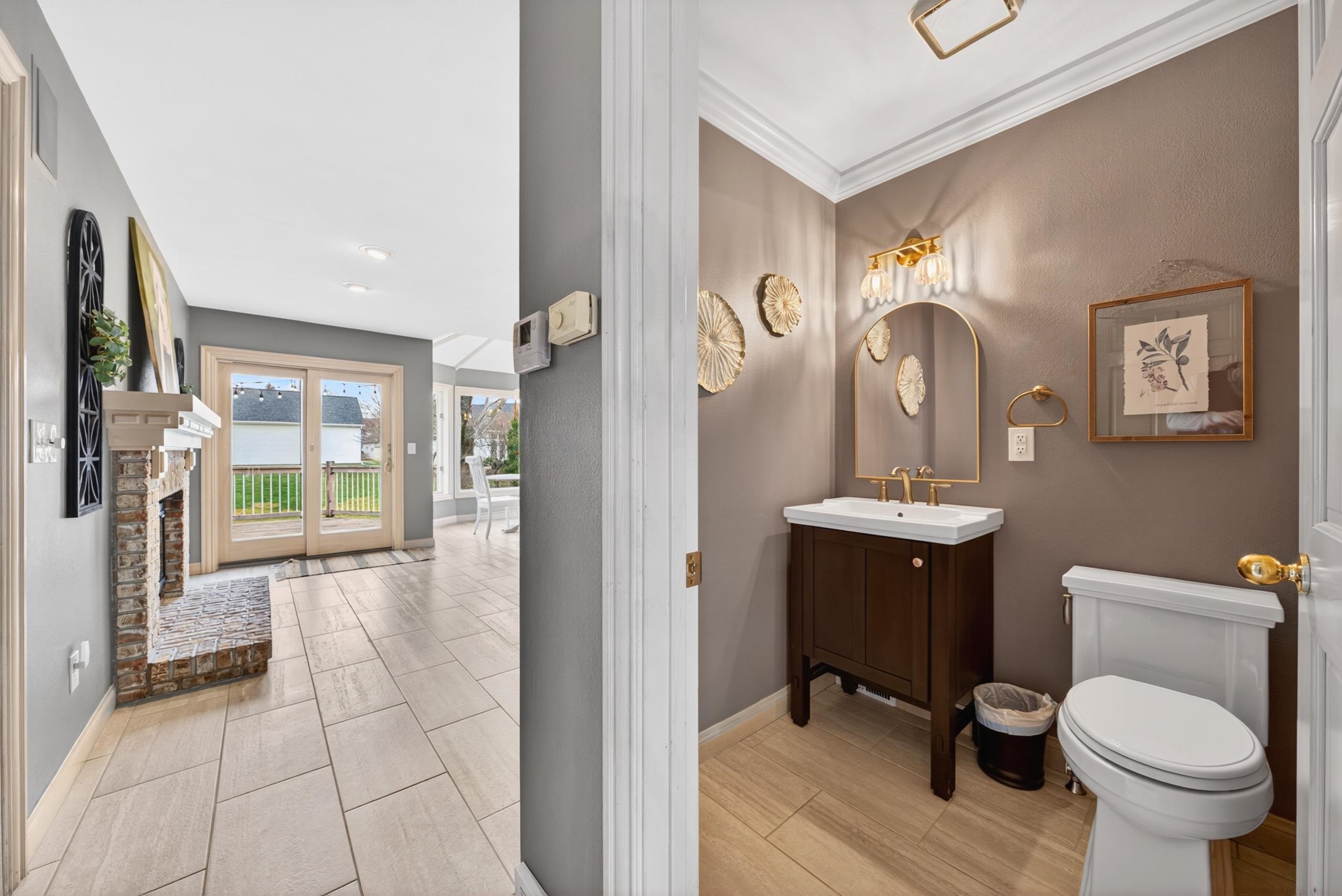 422 E OLDE PALTZER Court