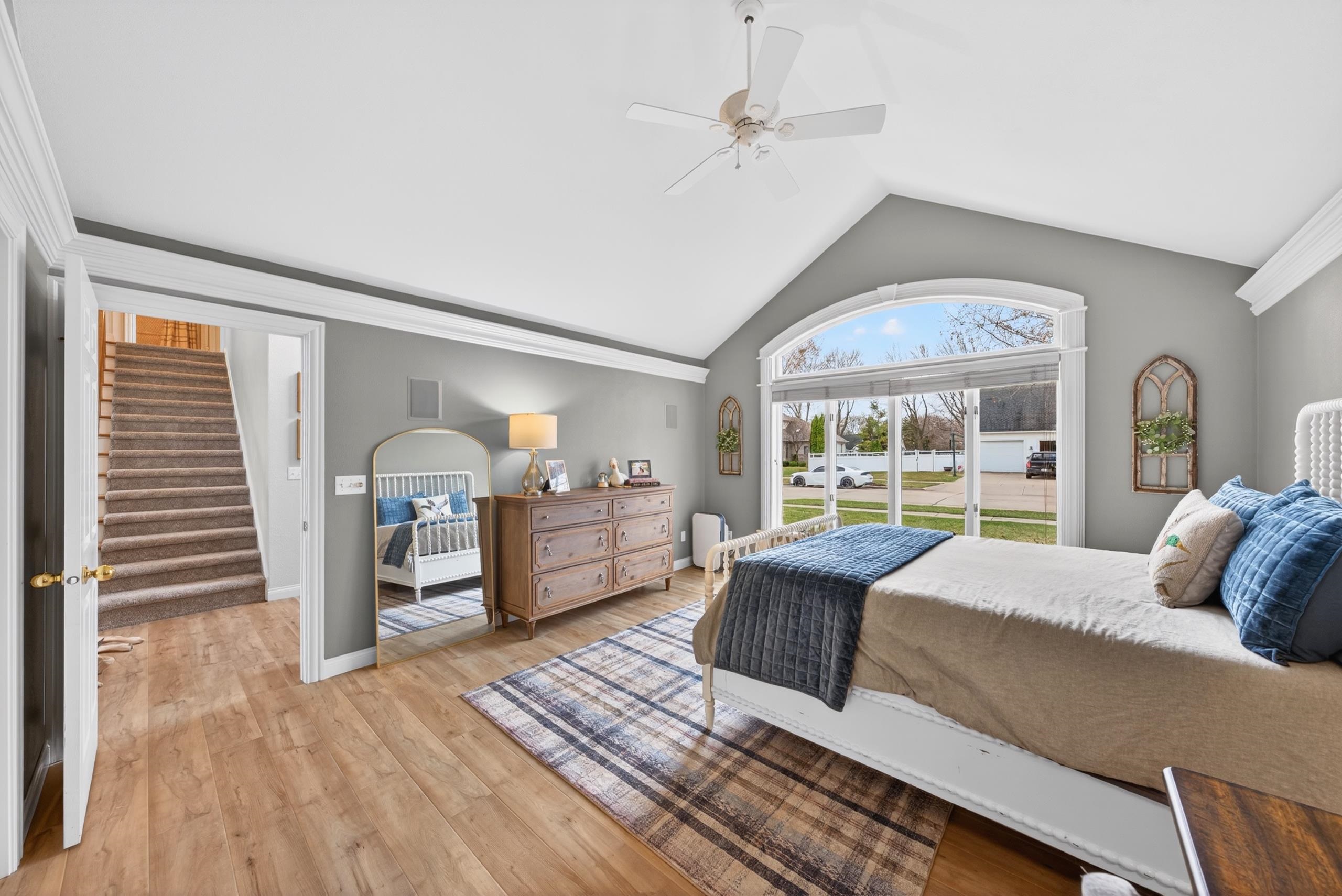 422 E OLDE PALTZER Court