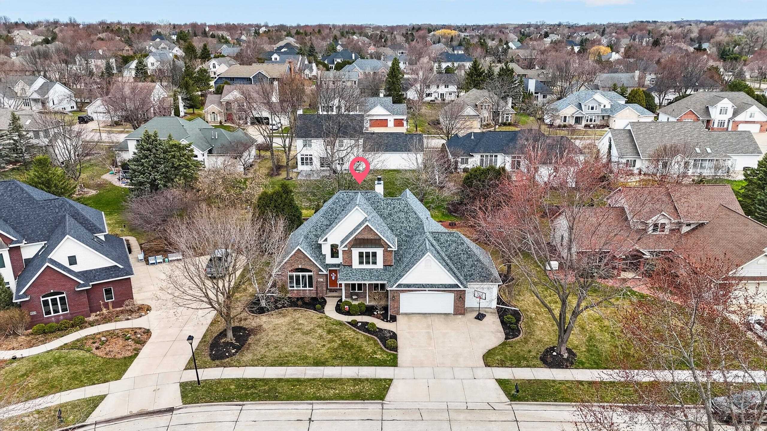 422 E OLDE PALTZER Court