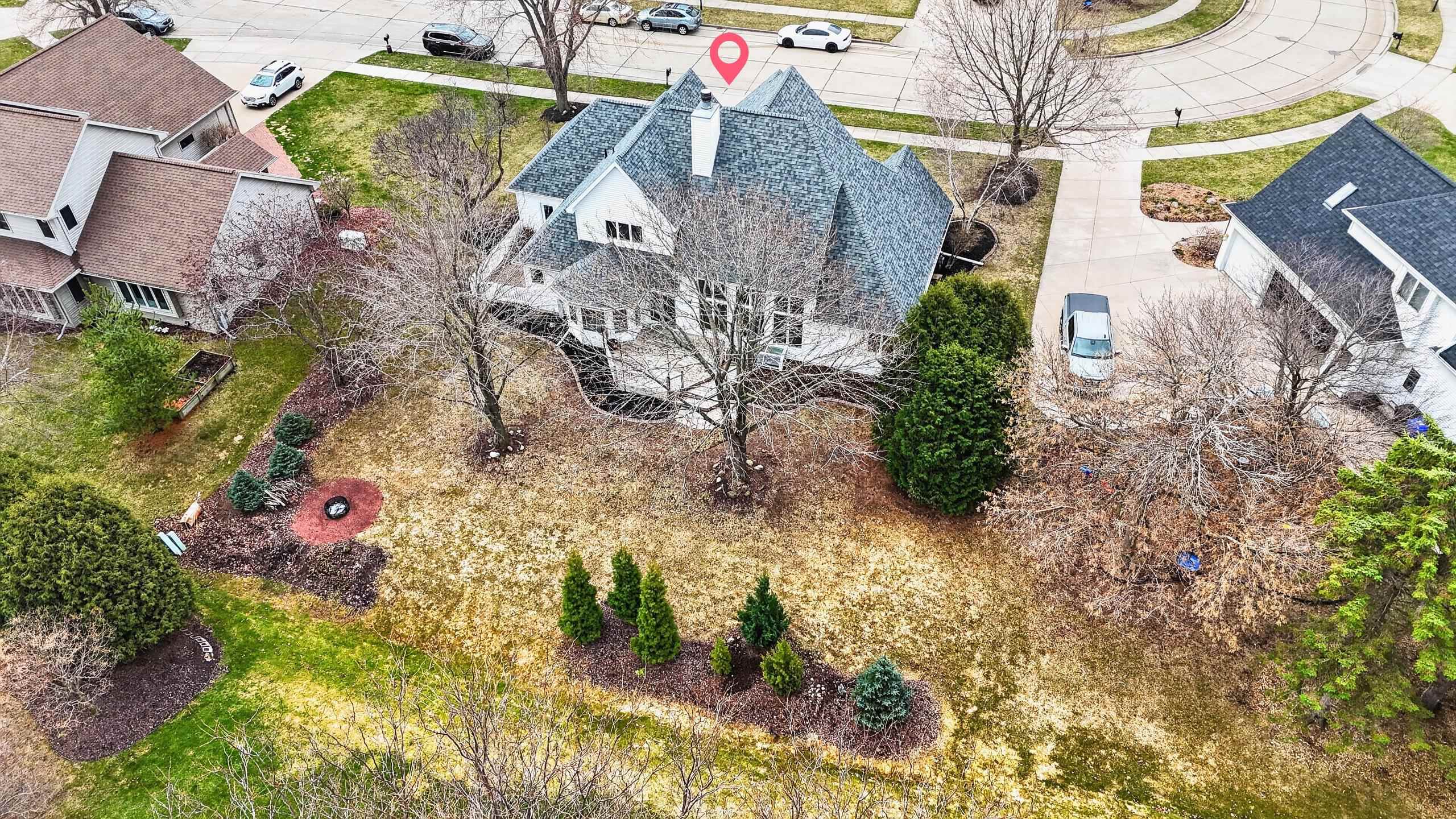 422 E OLDE PALTZER Court