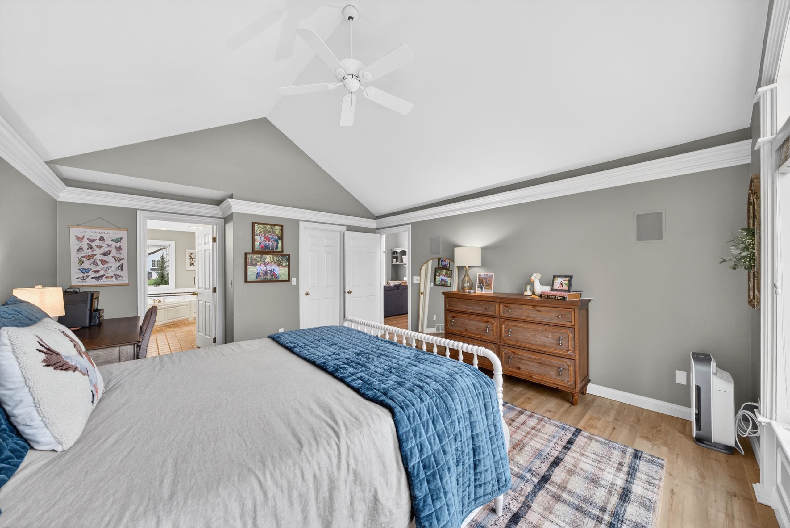 422 E OLDE PALTZER Court