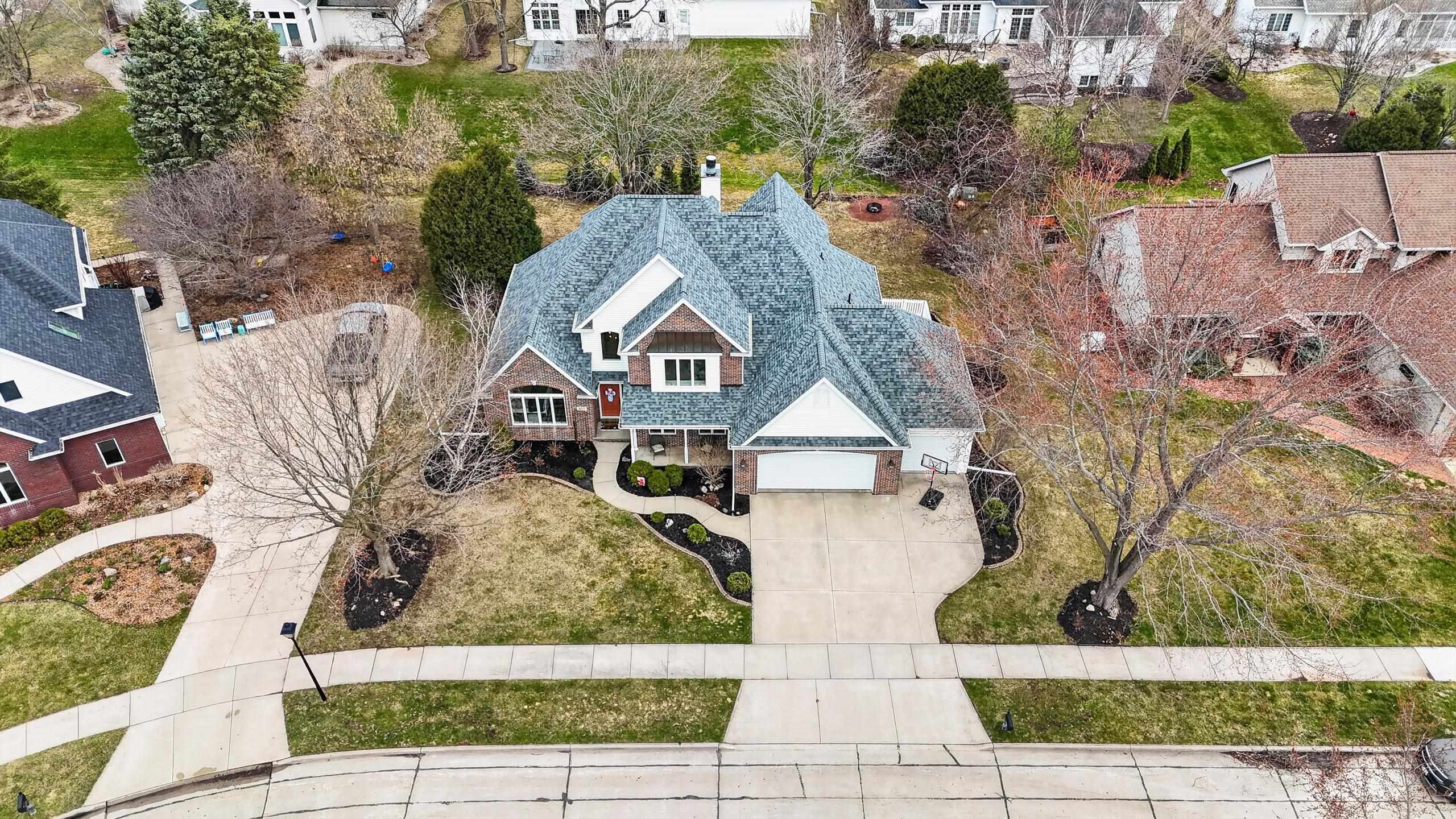 422 E OLDE PALTZER Court