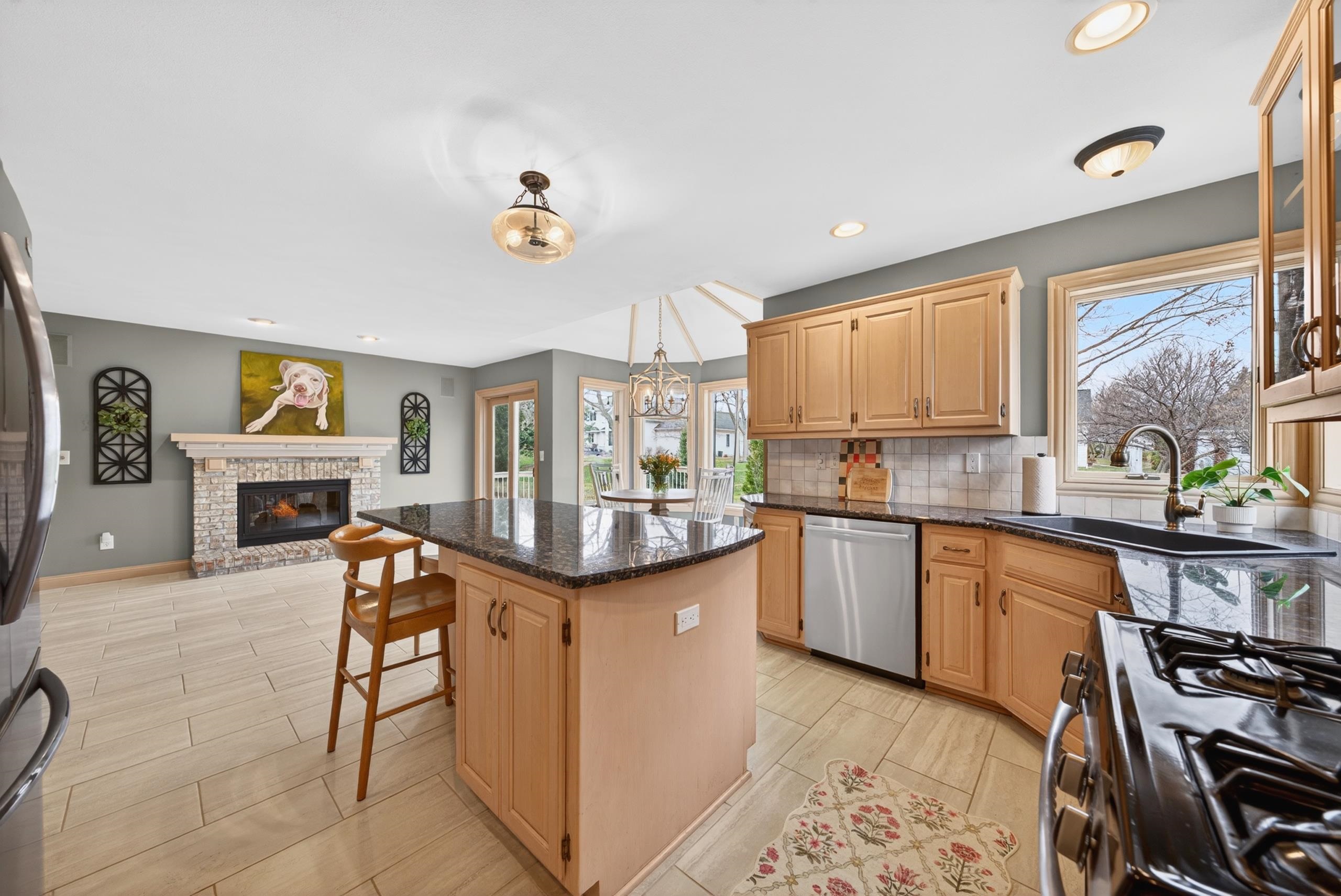 422 E OLDE PALTZER Court