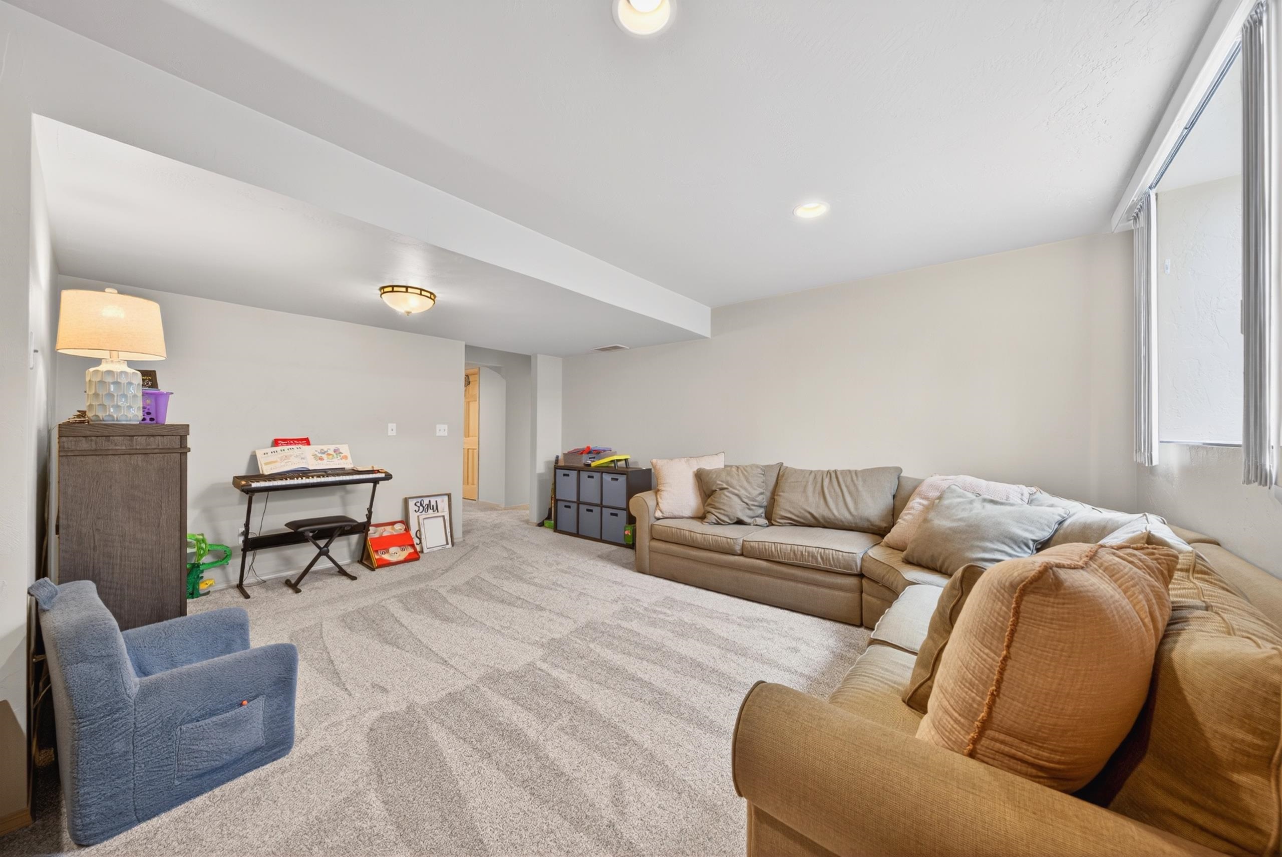 422 E OLDE PALTZER Court