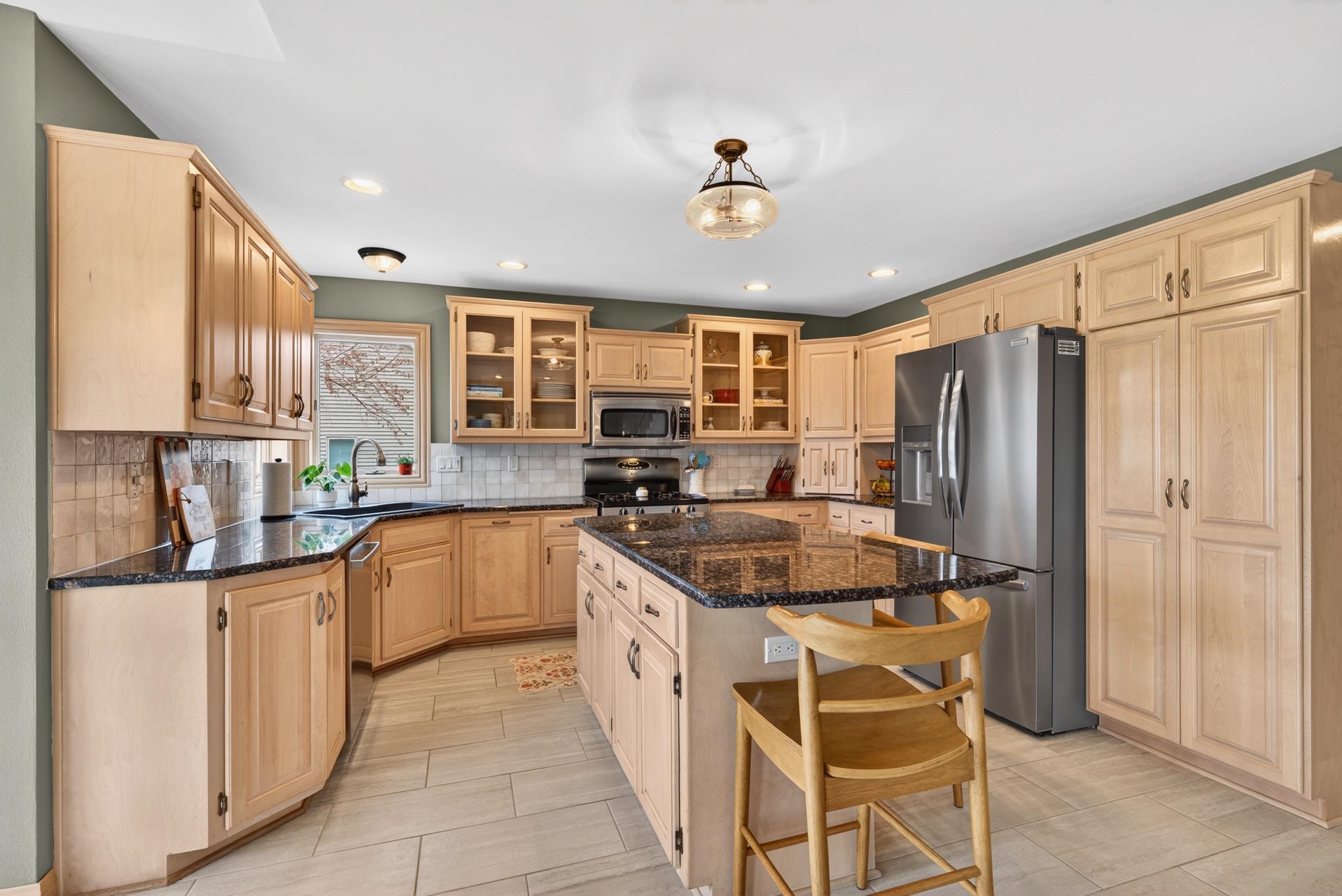 422 E OLDE PALTZER Court