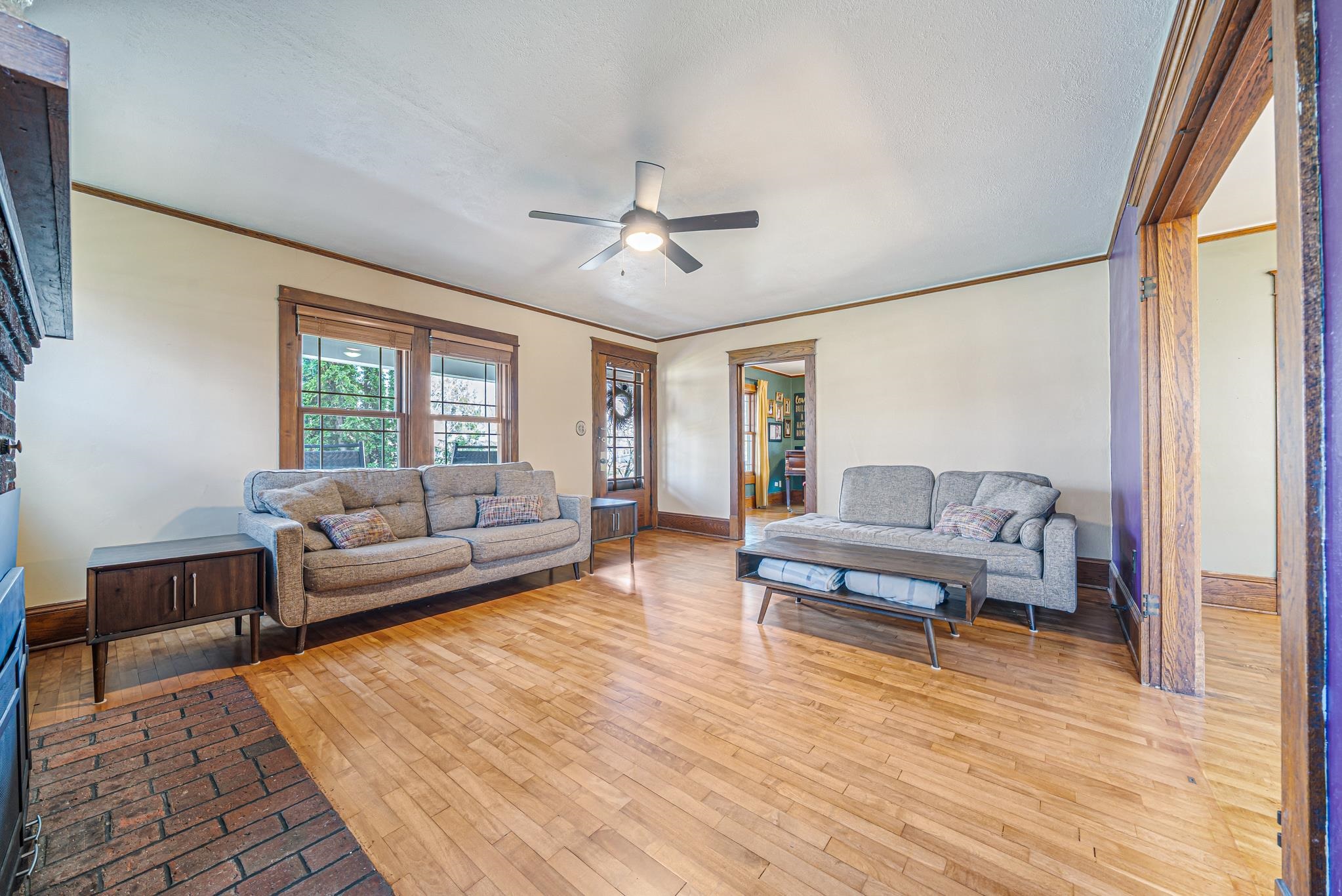 1009 NICOLET Boulevard