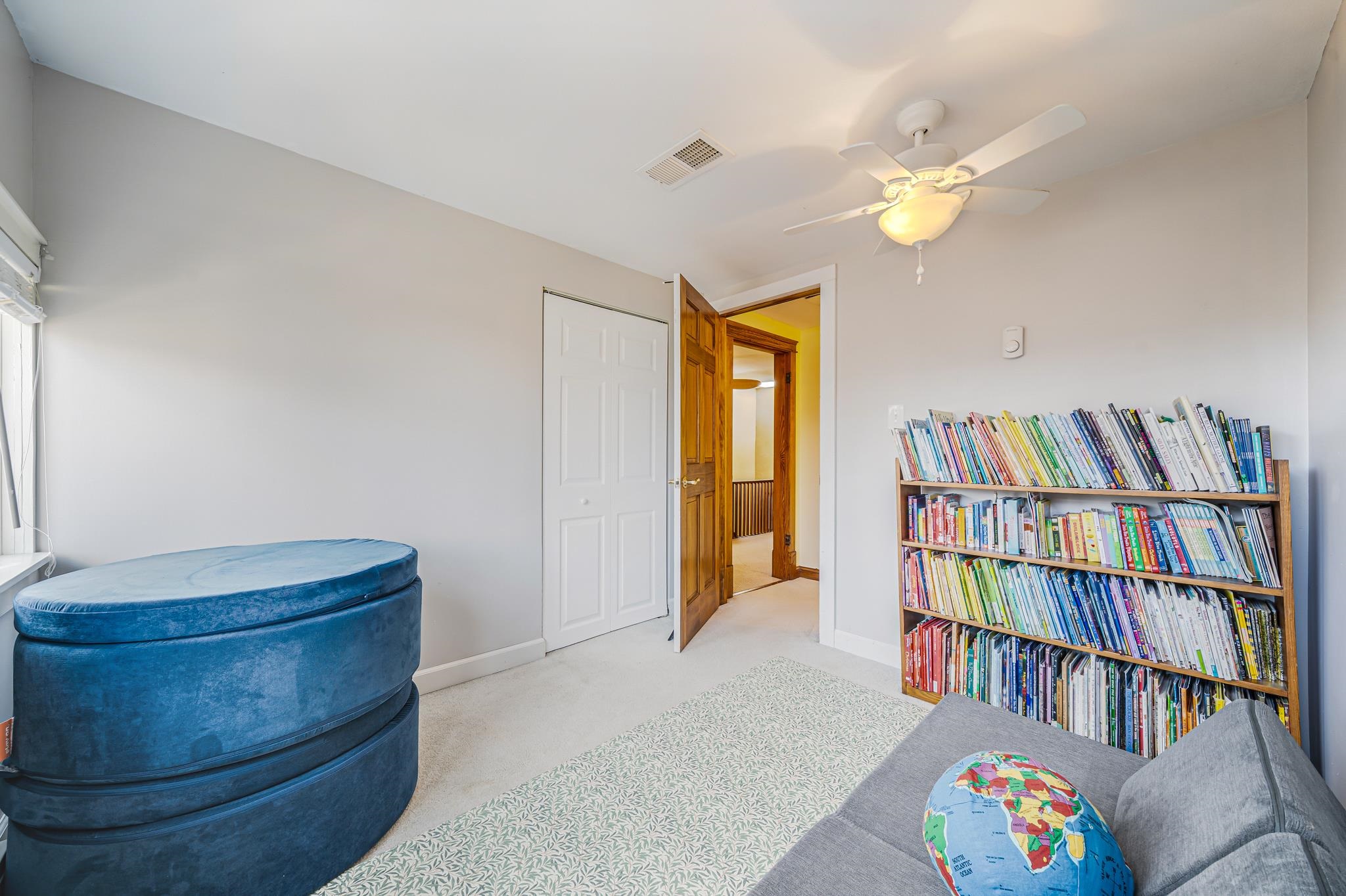 1009 NICOLET Boulevard