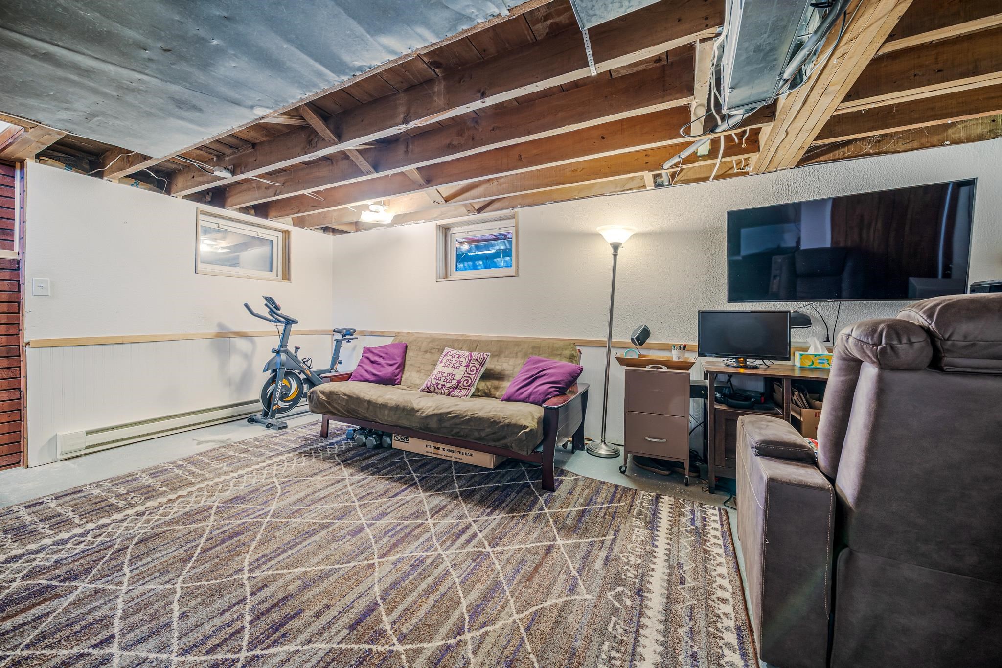 1009 NICOLET Boulevard