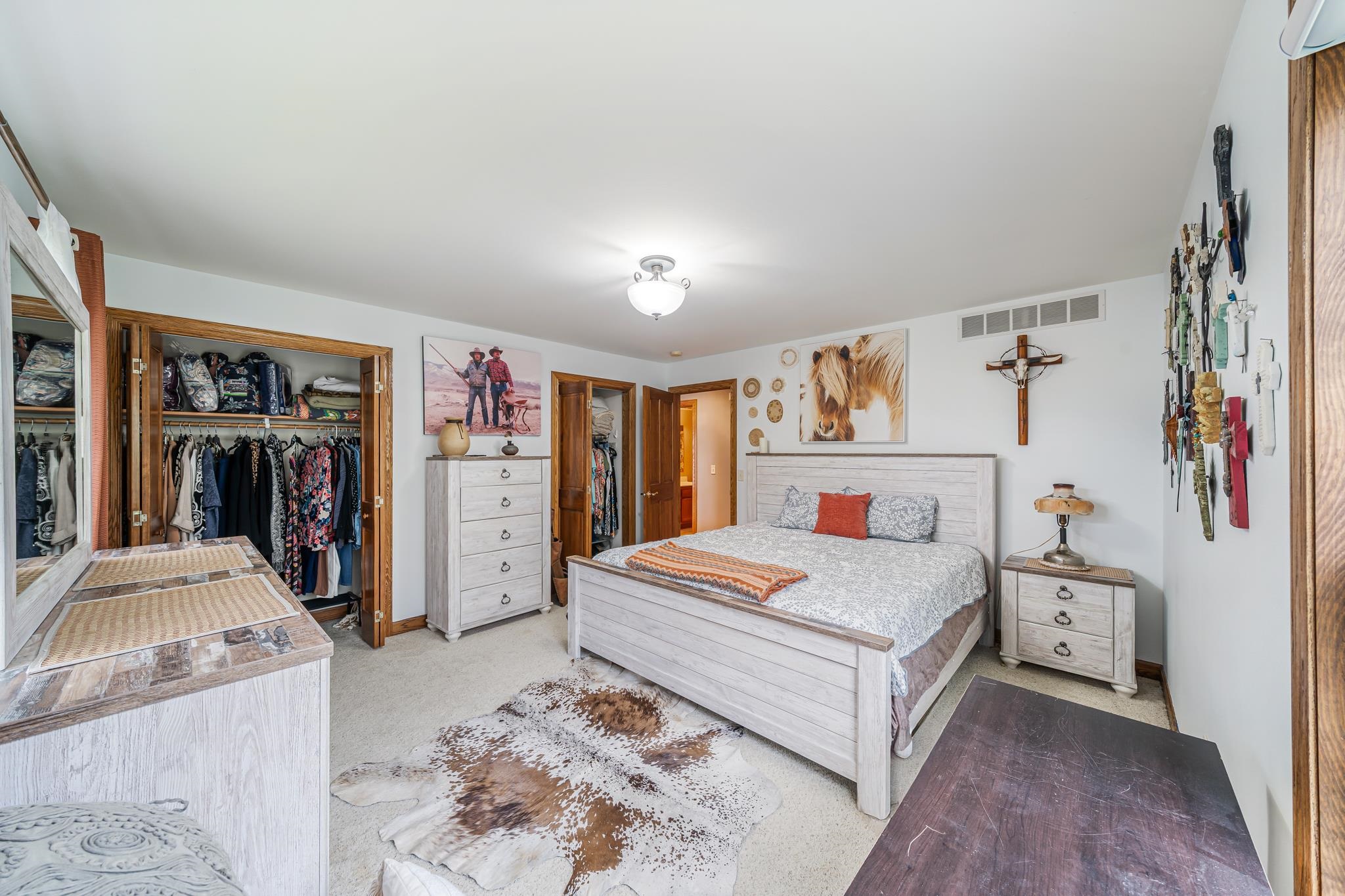 200 PRAIRIE VIEW Court