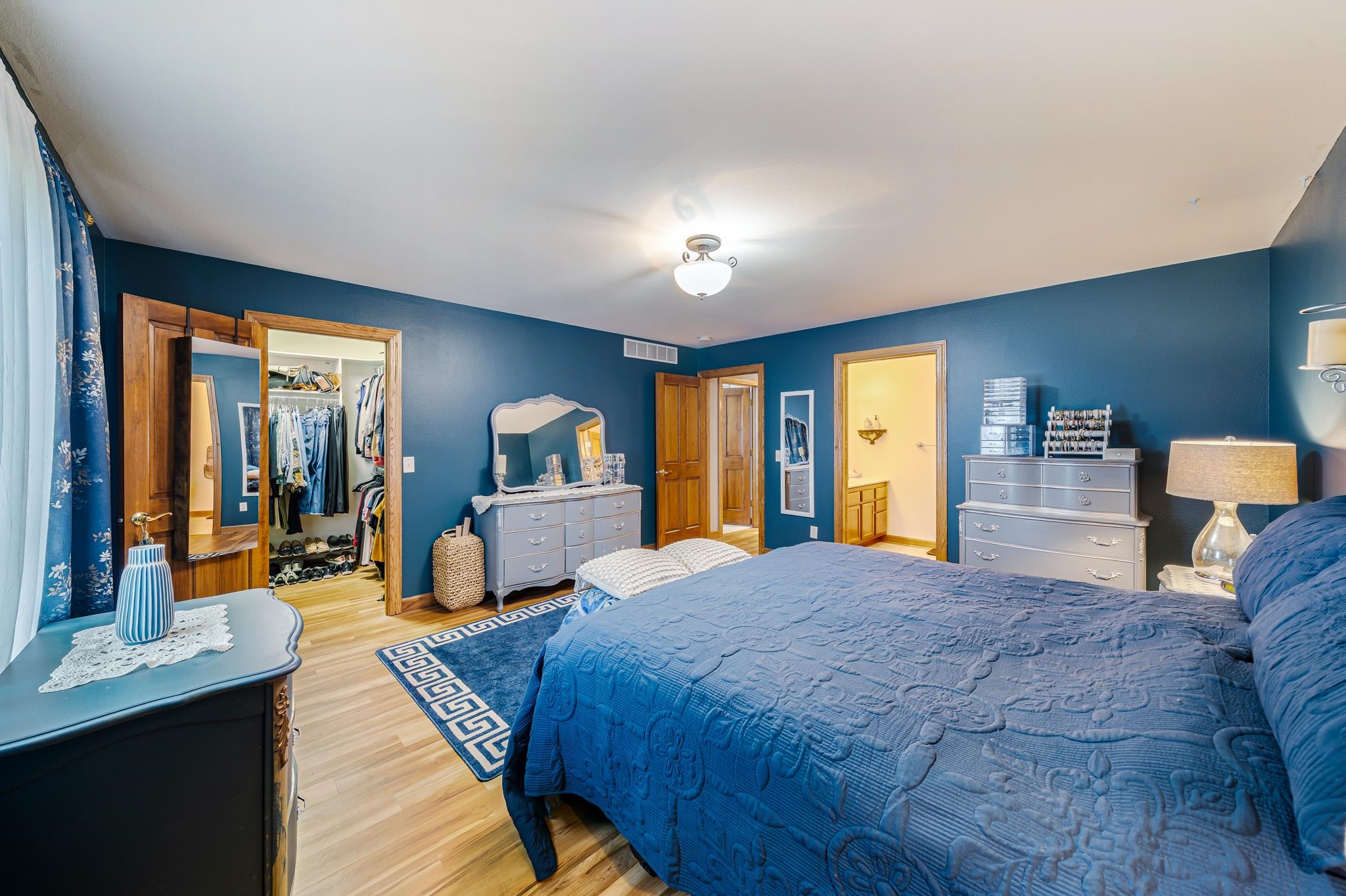 200 PRAIRIE VIEW Court