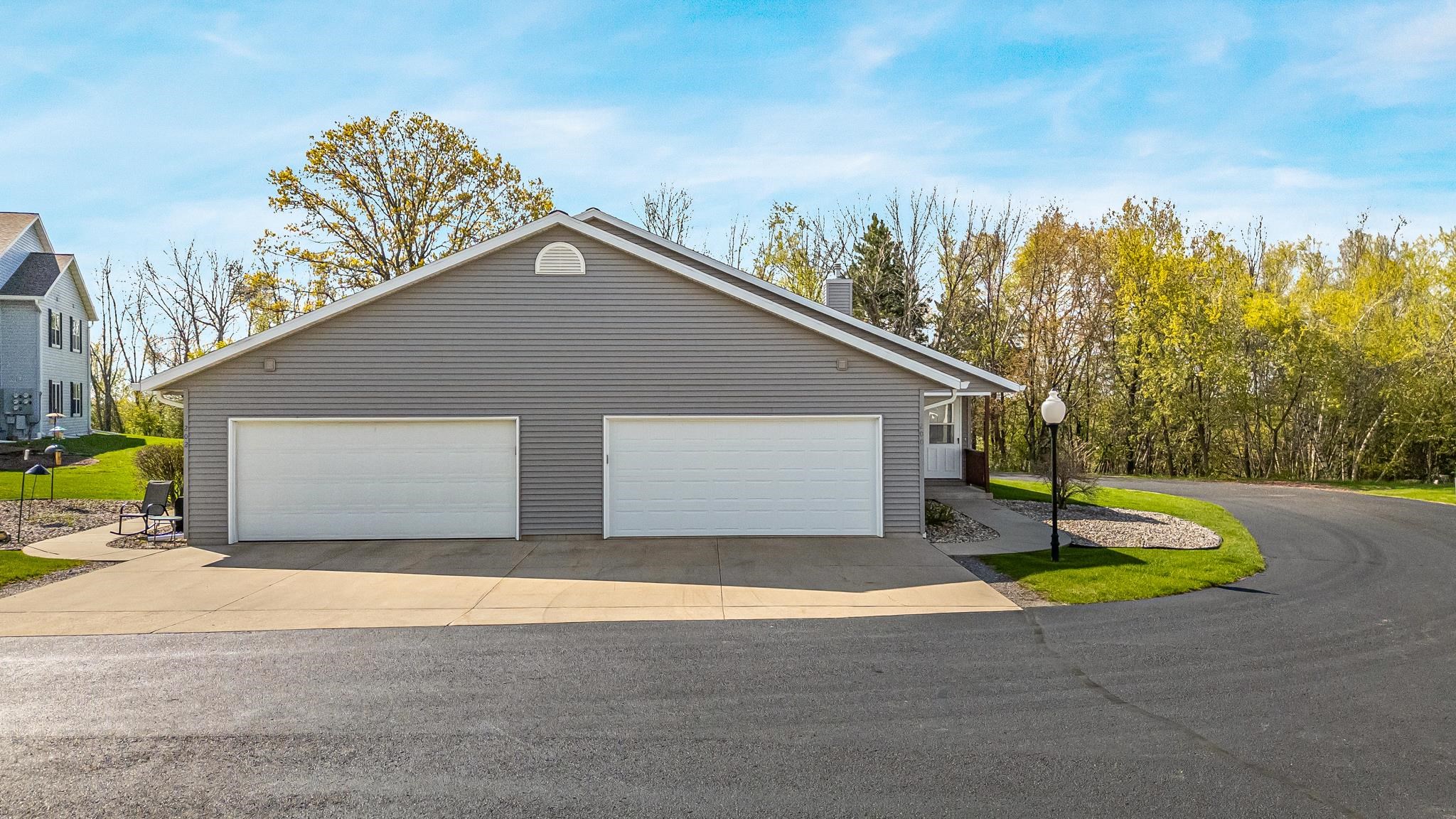 200 PRAIRIE VIEW Court