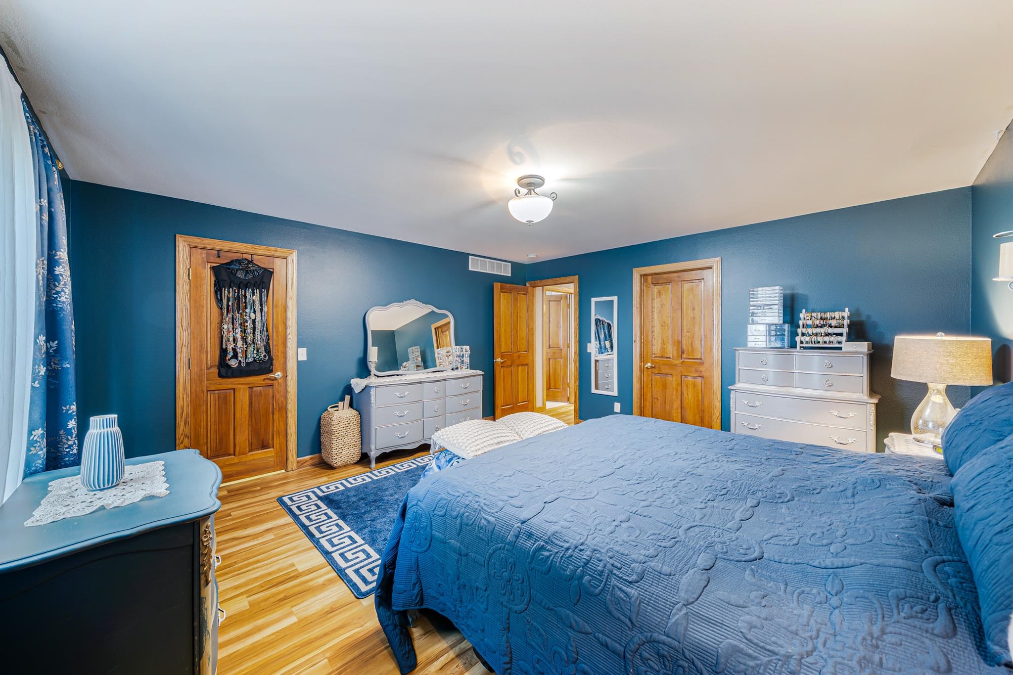 200 PRAIRIE VIEW Court