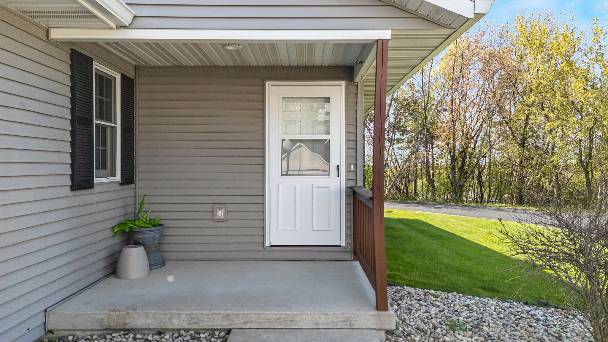 200 PRAIRIE VIEW Court