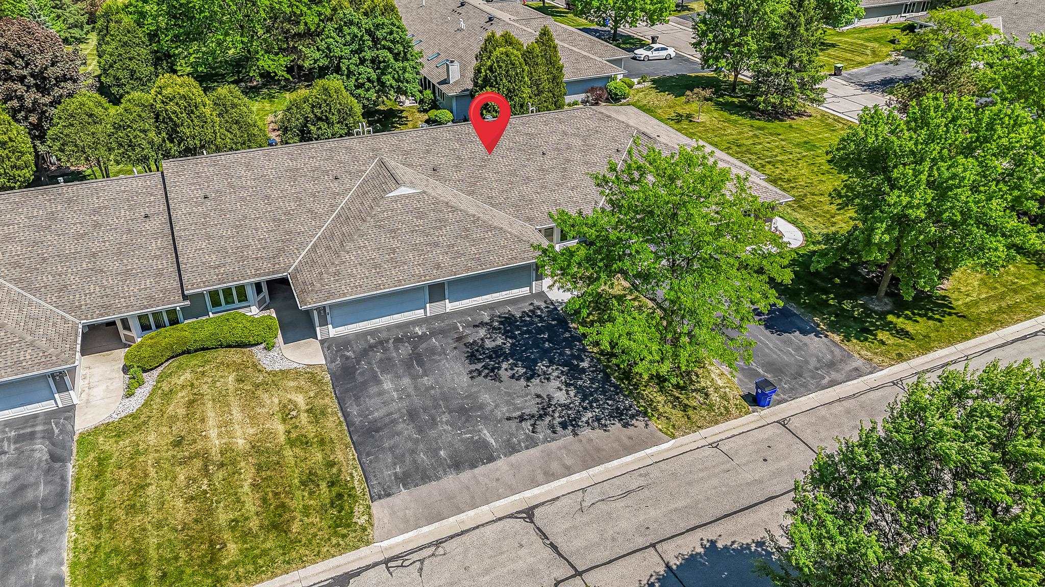 11014 MEQUON SQUARE Drive
