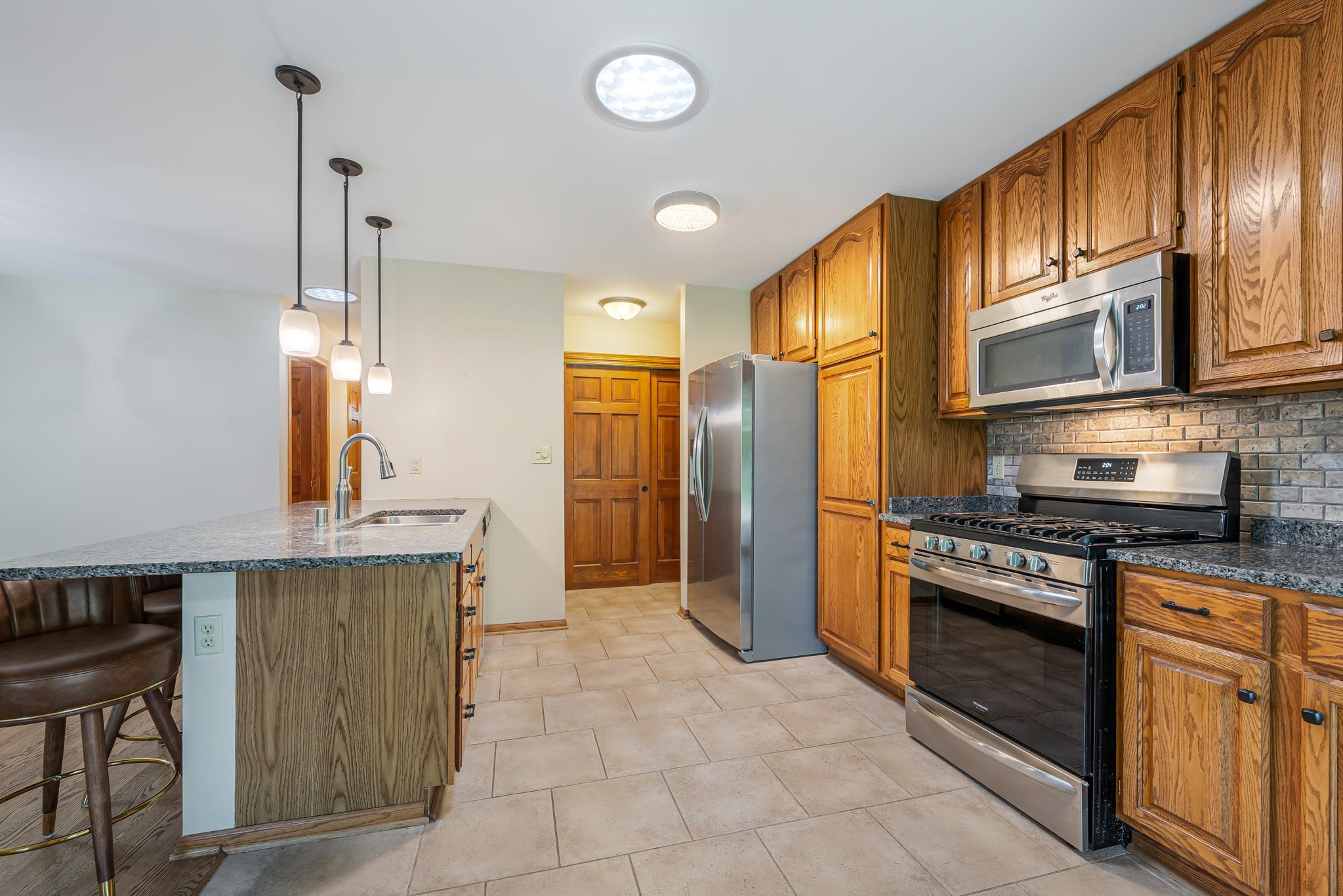 11014 MEQUON SQUARE Drive