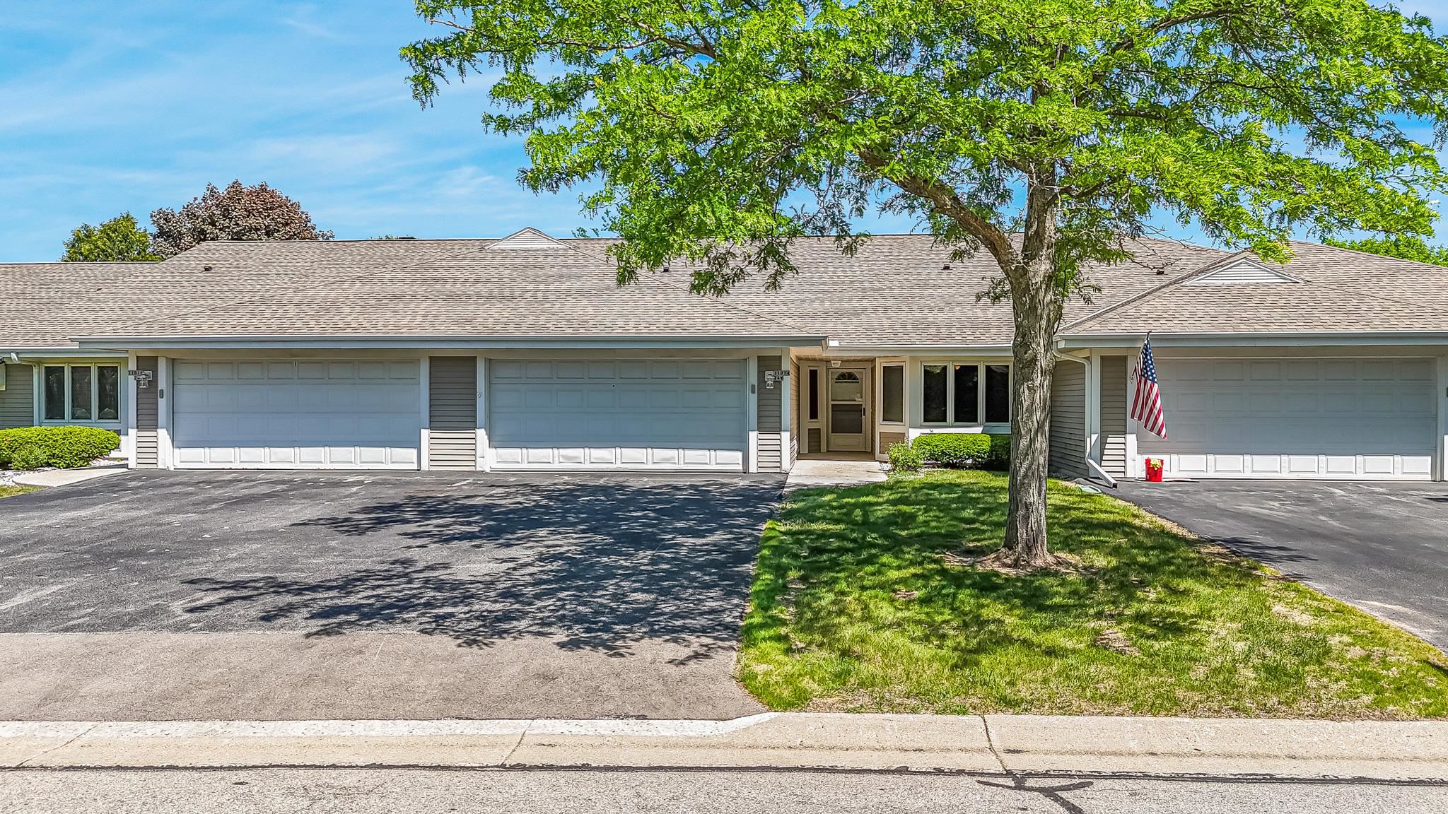 11014 MEQUON SQUARE Drive
