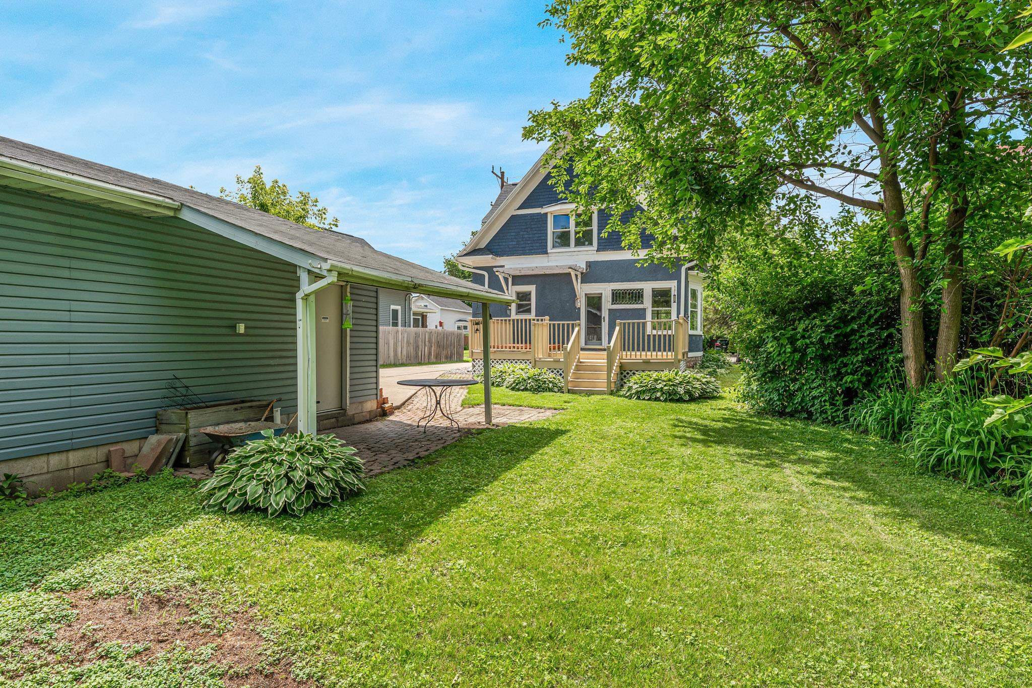 317 SHERRY Street