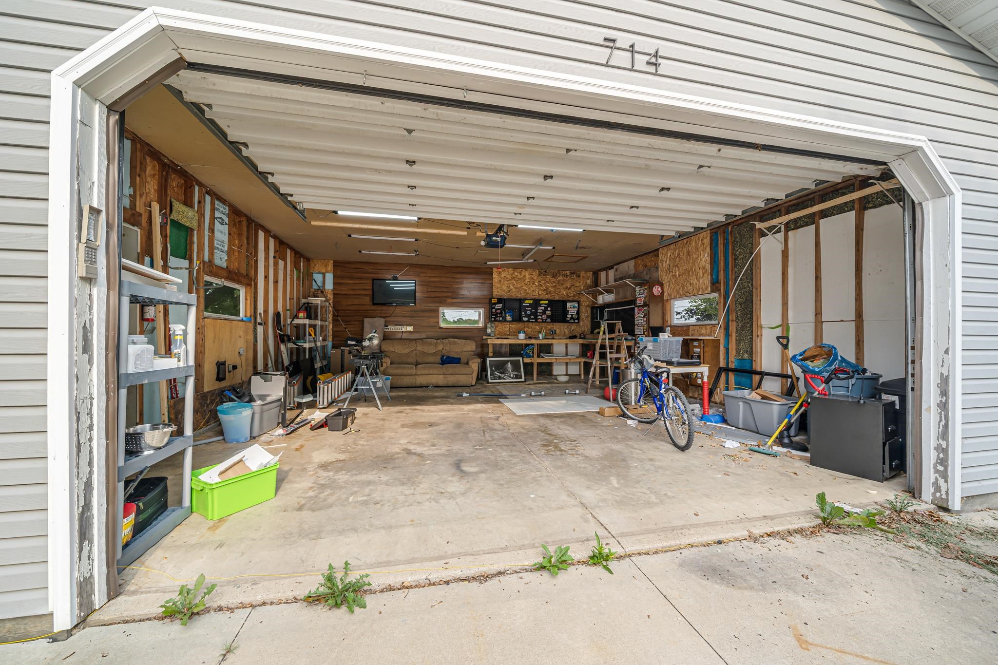 714 GIESE Street