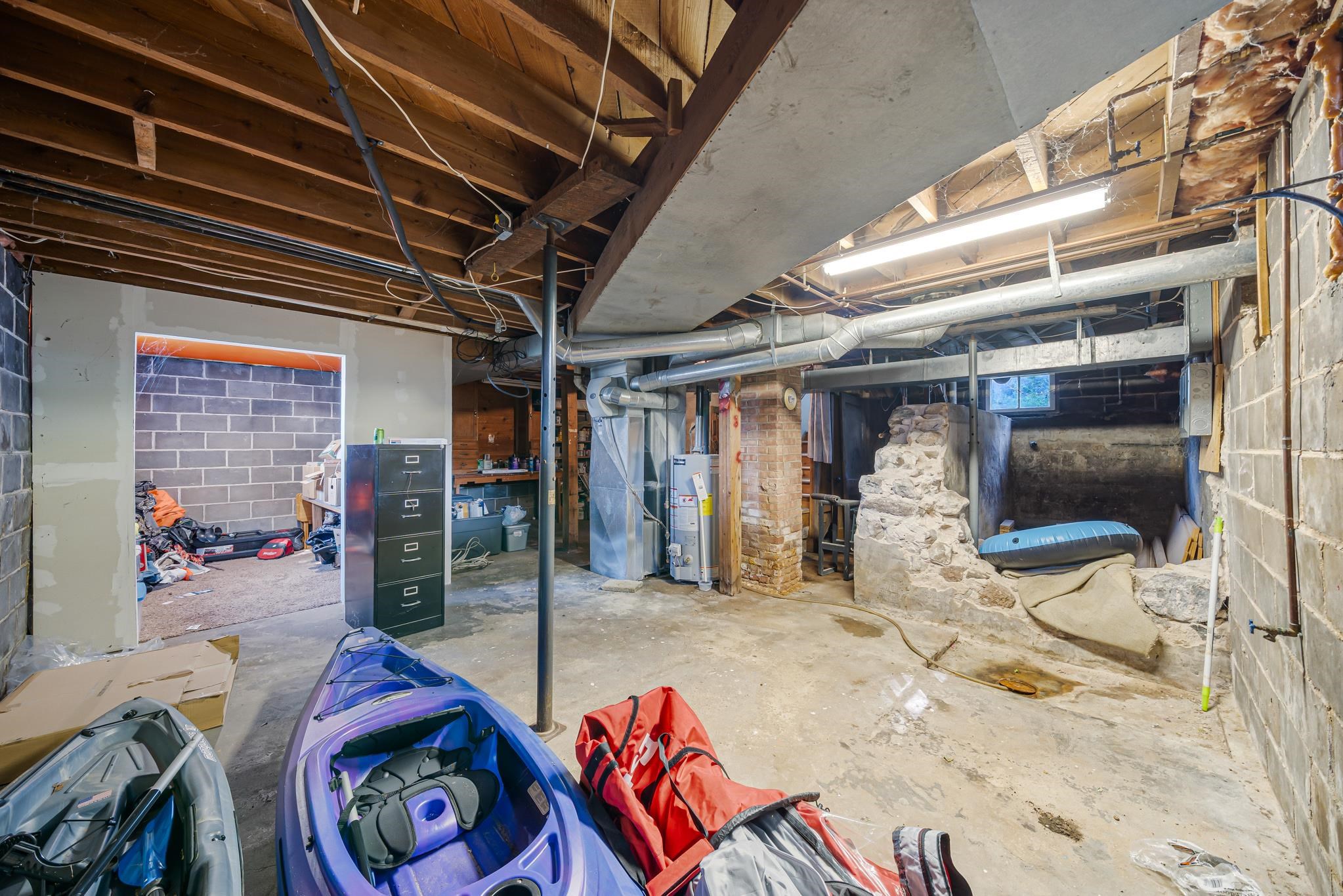 105 E SUMNER Street