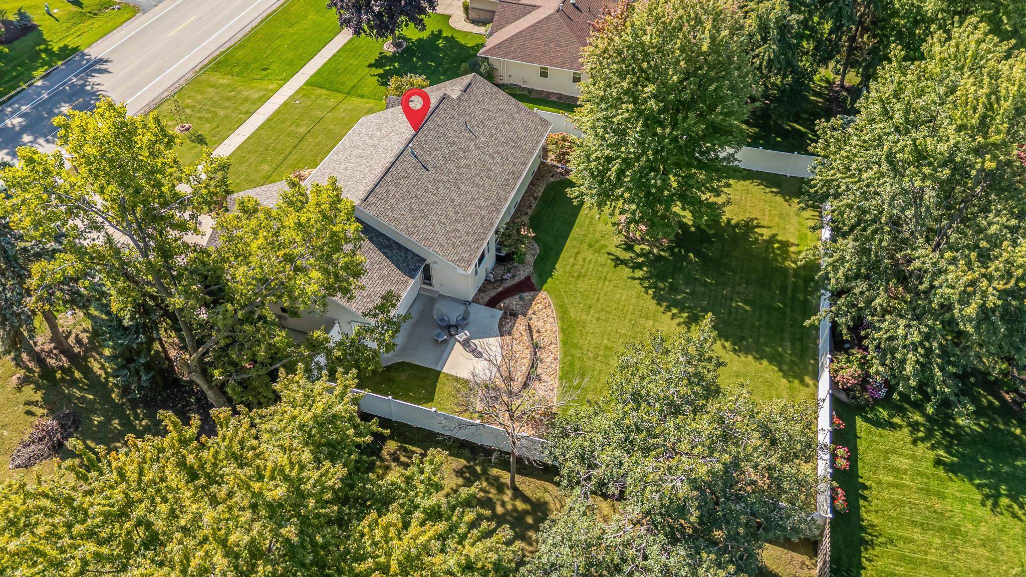 2276 LOST DAUPHIN Road