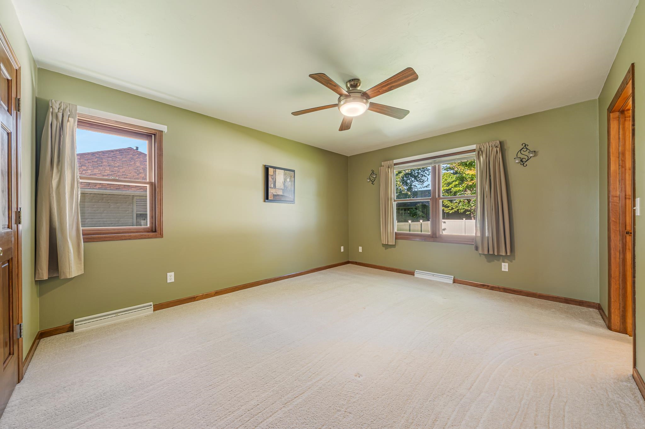 2276 LOST DAUPHIN Road