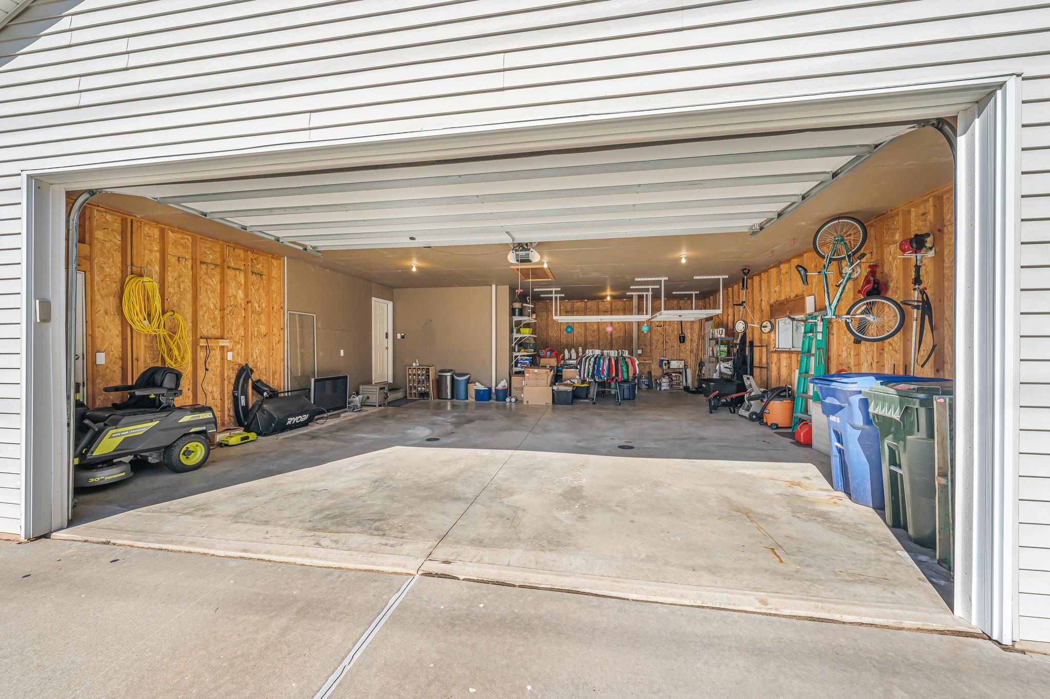 2276 LOST DAUPHIN Road