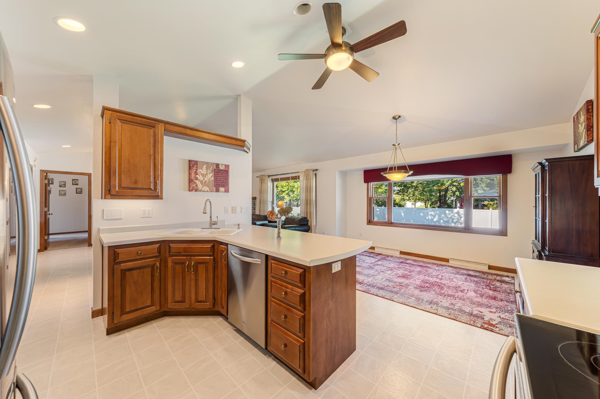 2276 LOST DAUPHIN Road