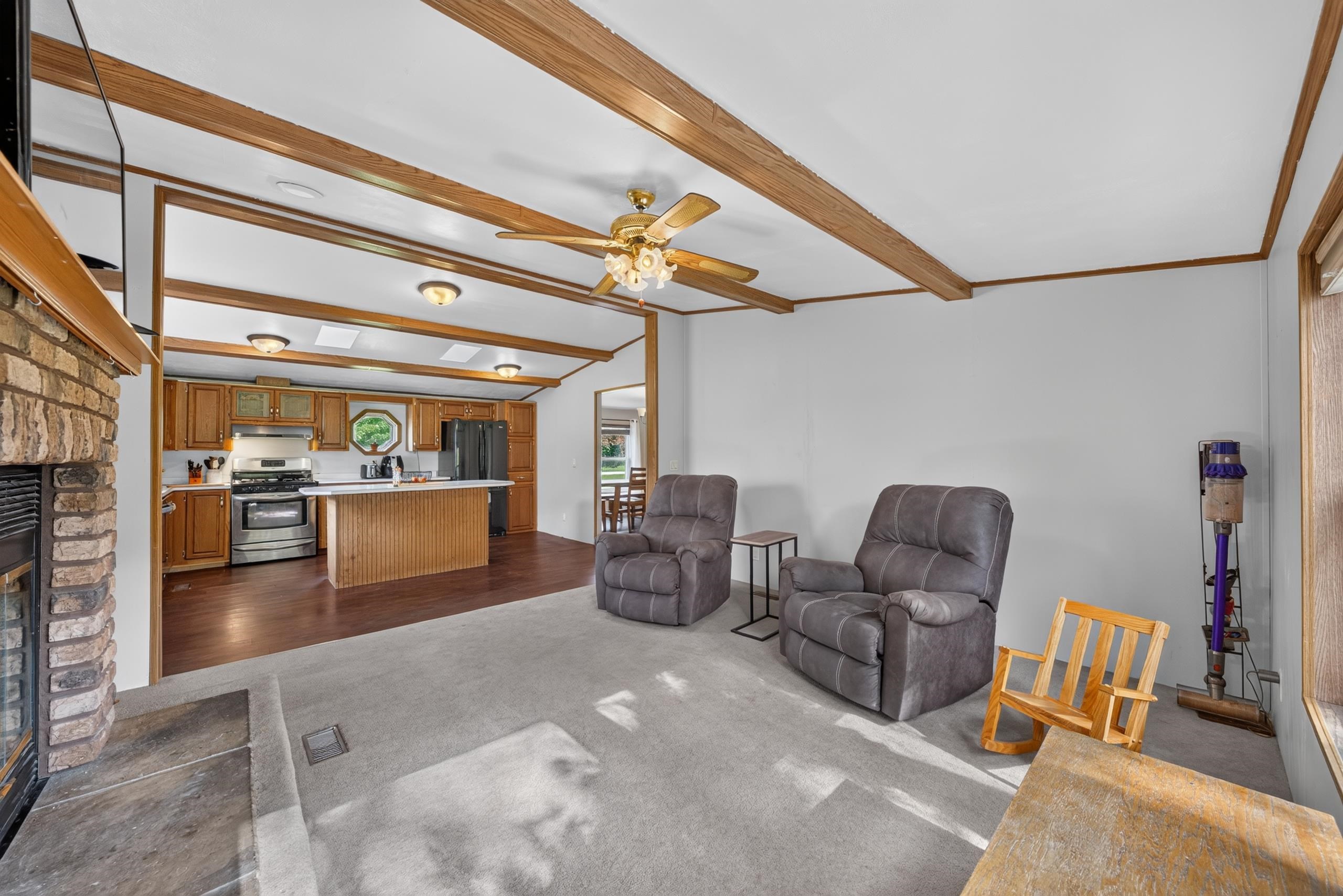 4201 MATUSZAK Court