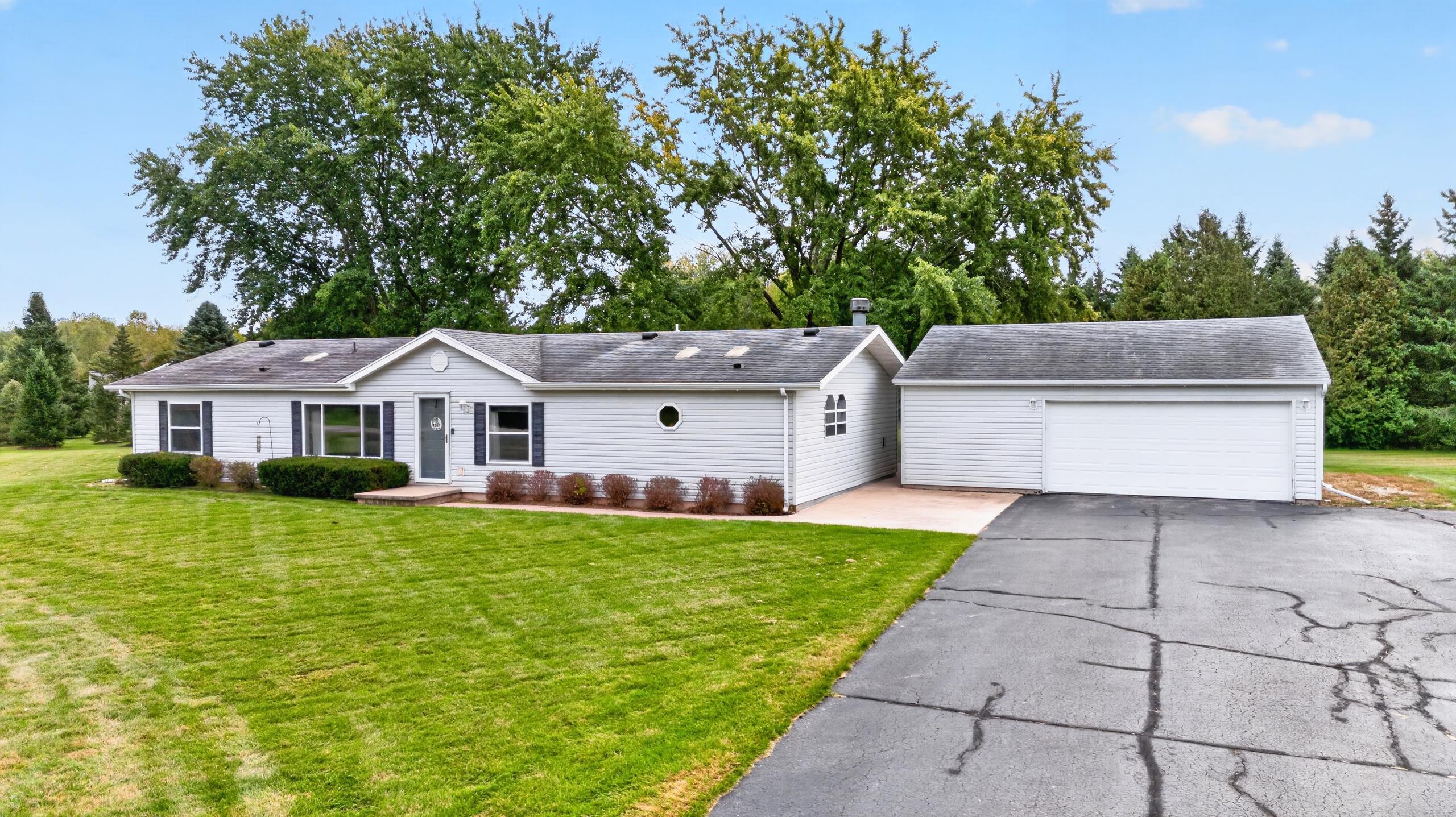 4201 MATUSZAK Court