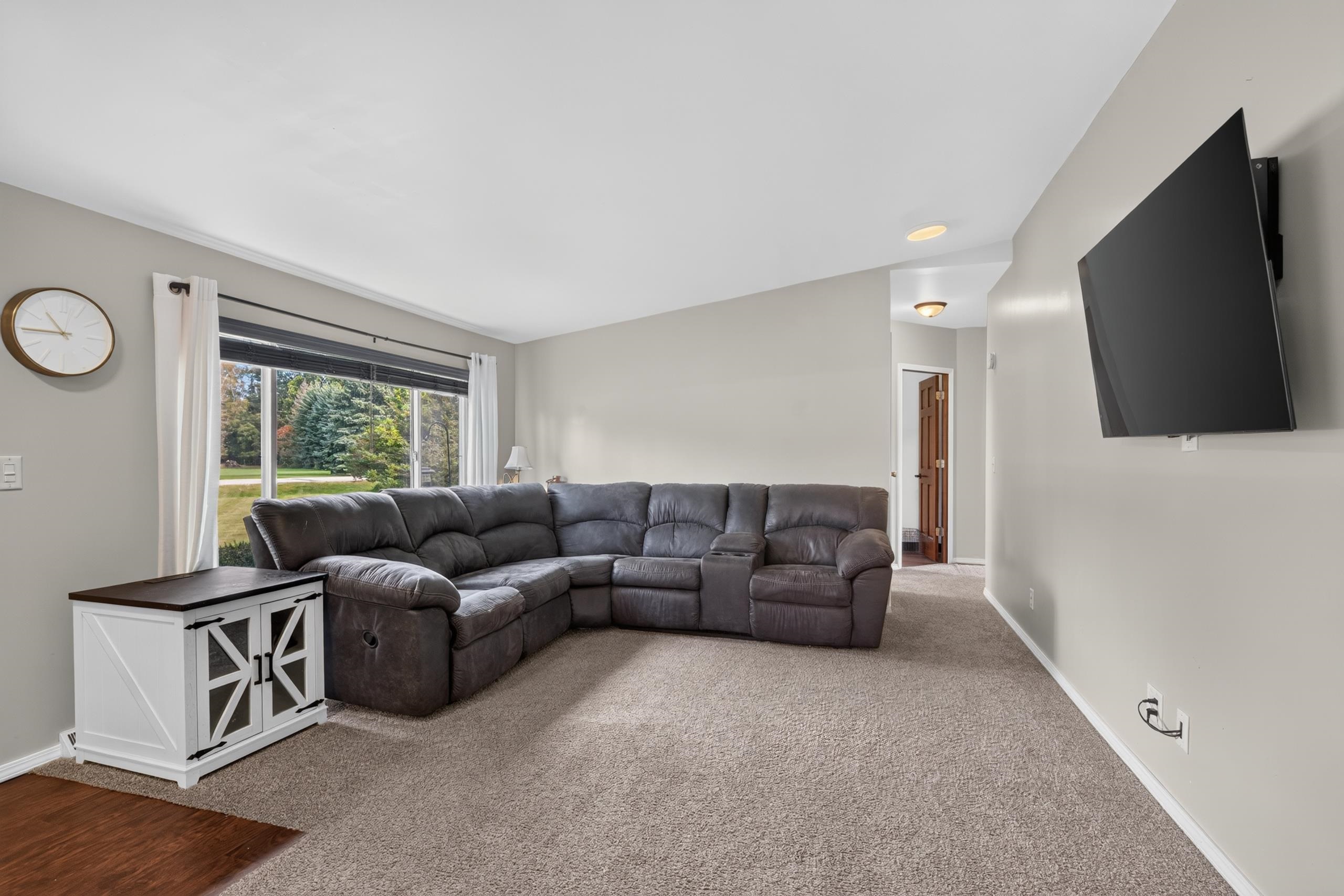 4201 MATUSZAK Court