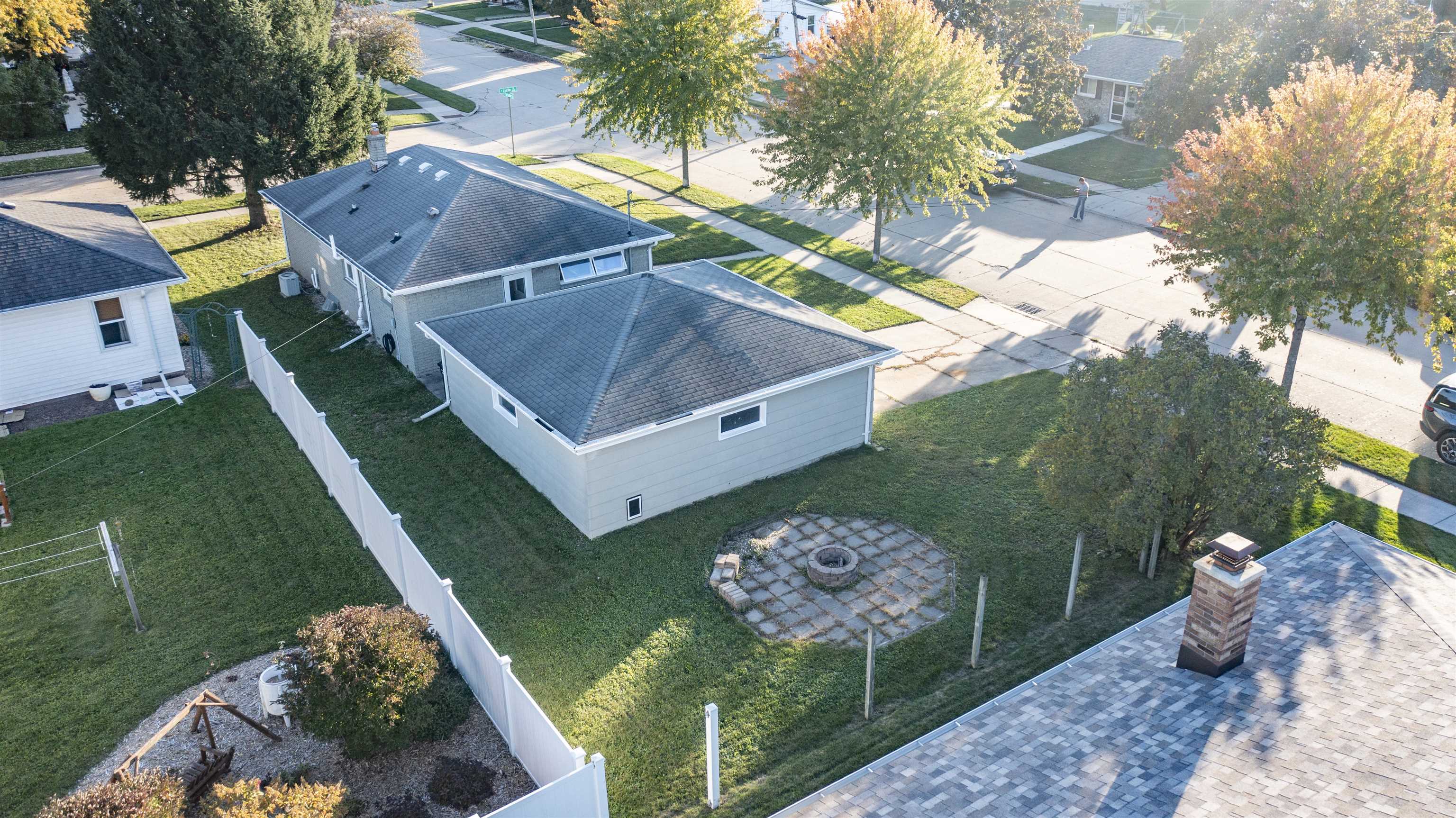 154 S SCHAEFER Street