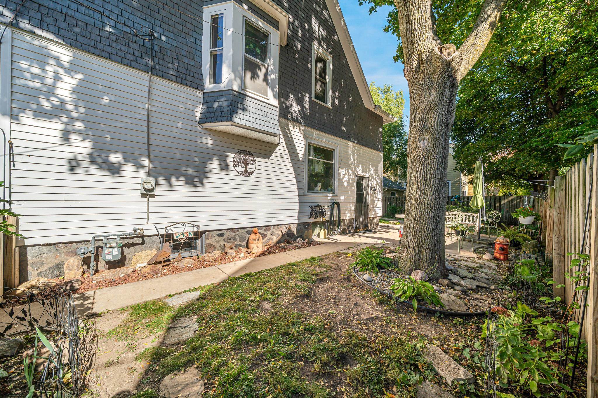 538 N IDA Street