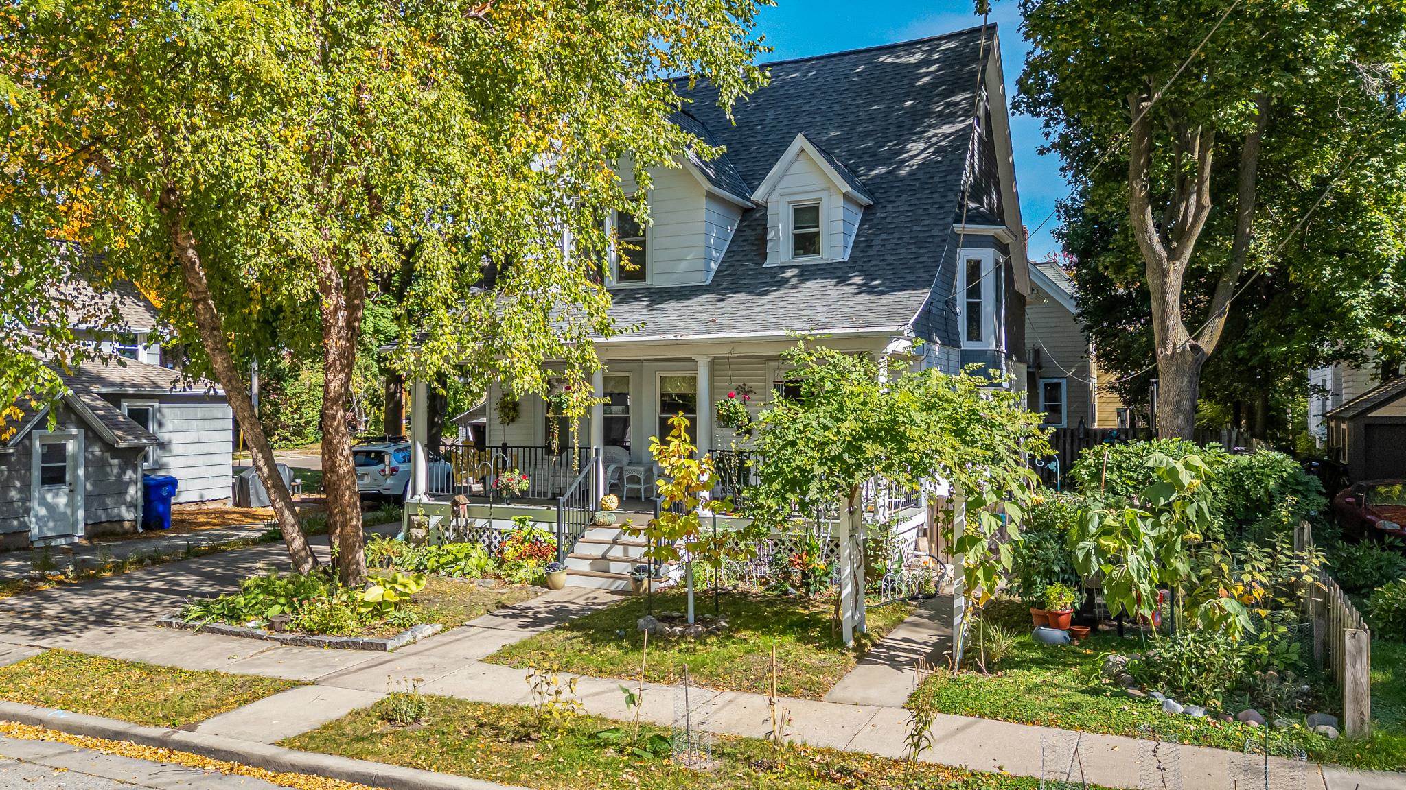 538 N IDA Street