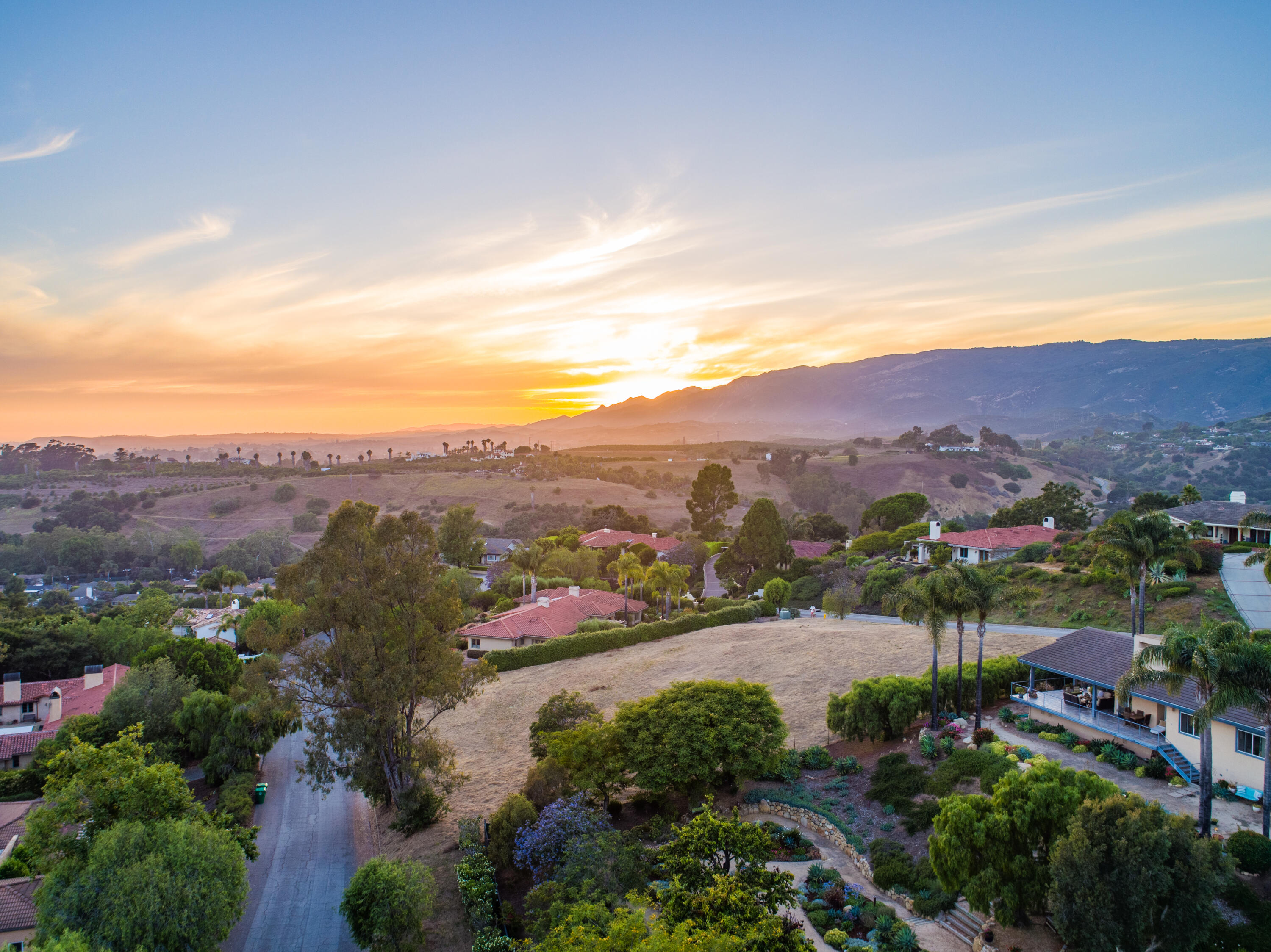 1049 Via Los Padres
