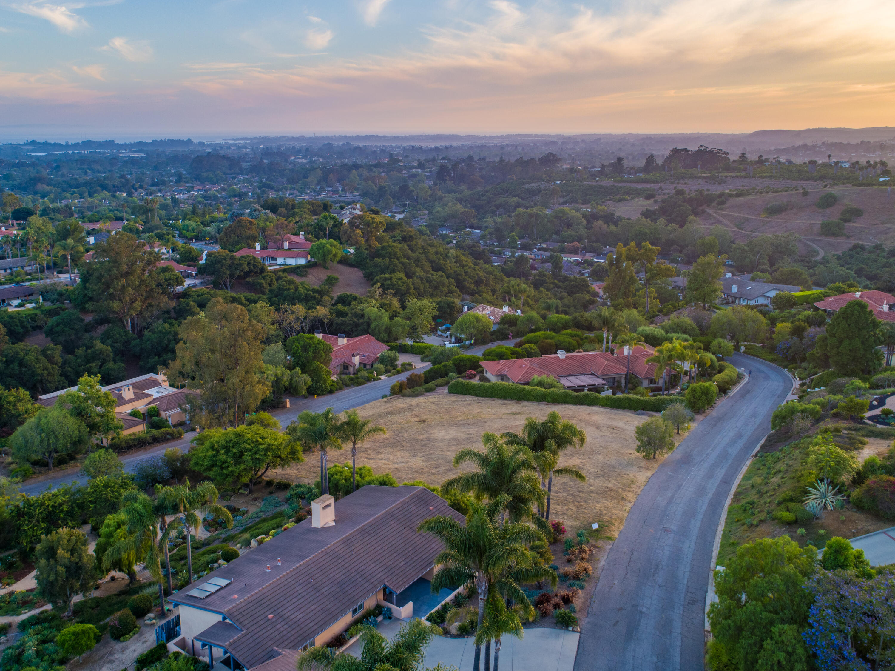 1049 Via Los Padres