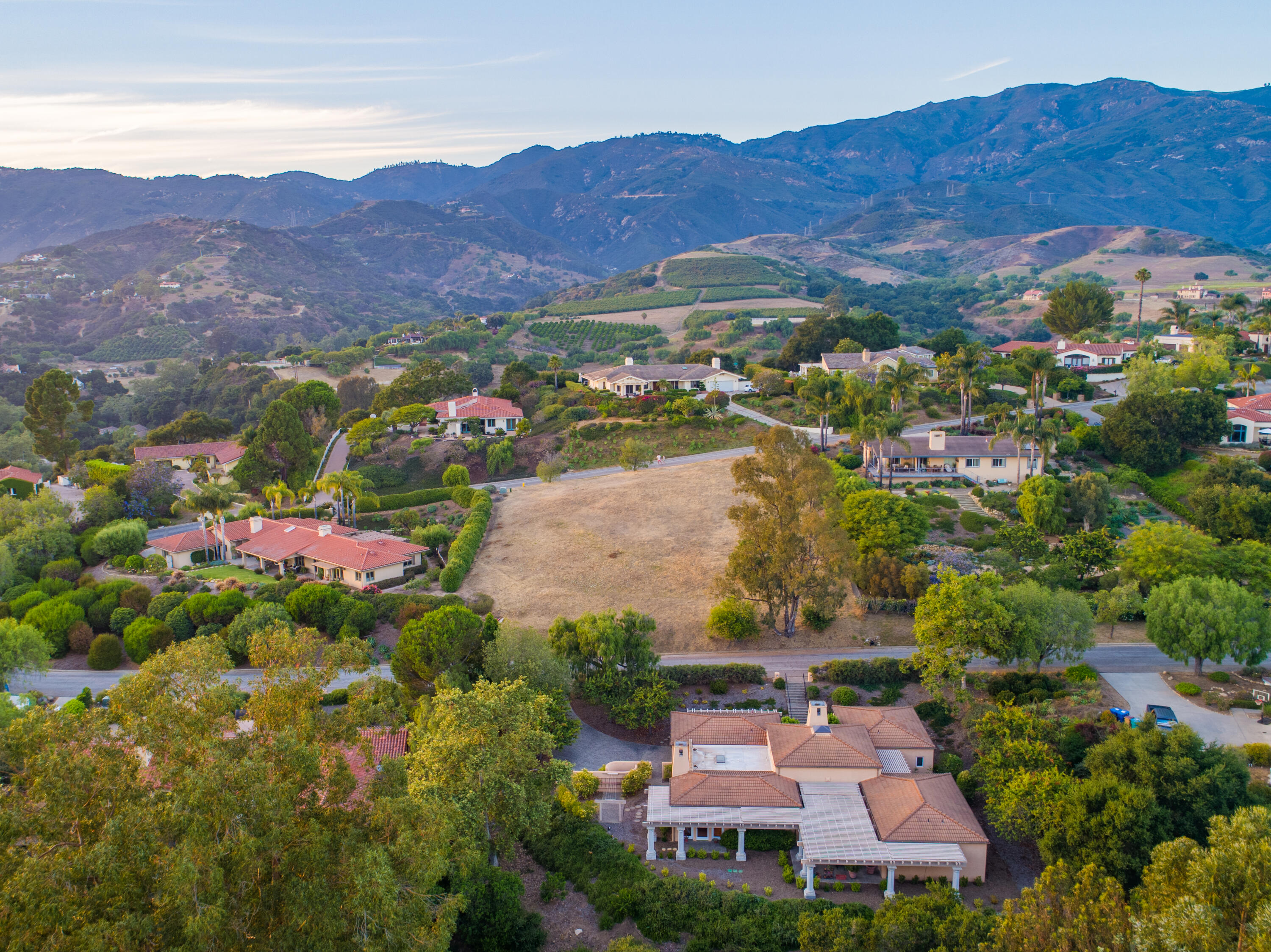 1049 Via Los Padres