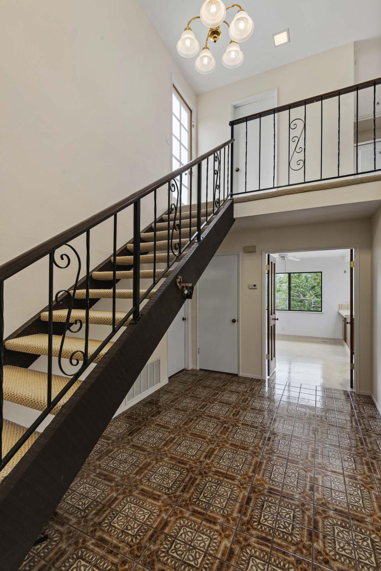 231 Constance Lane