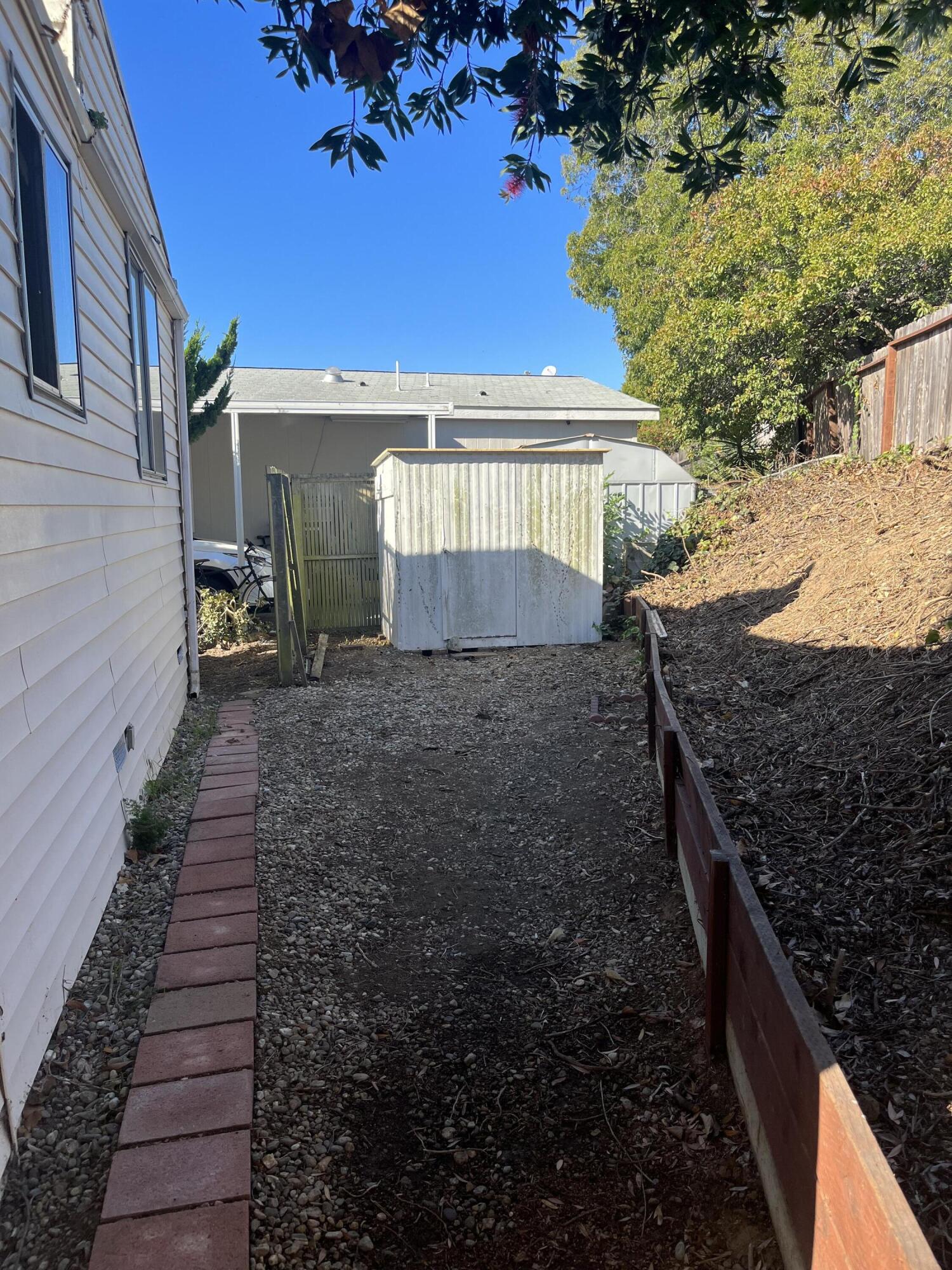 30 Winchester Canyon Road, 25