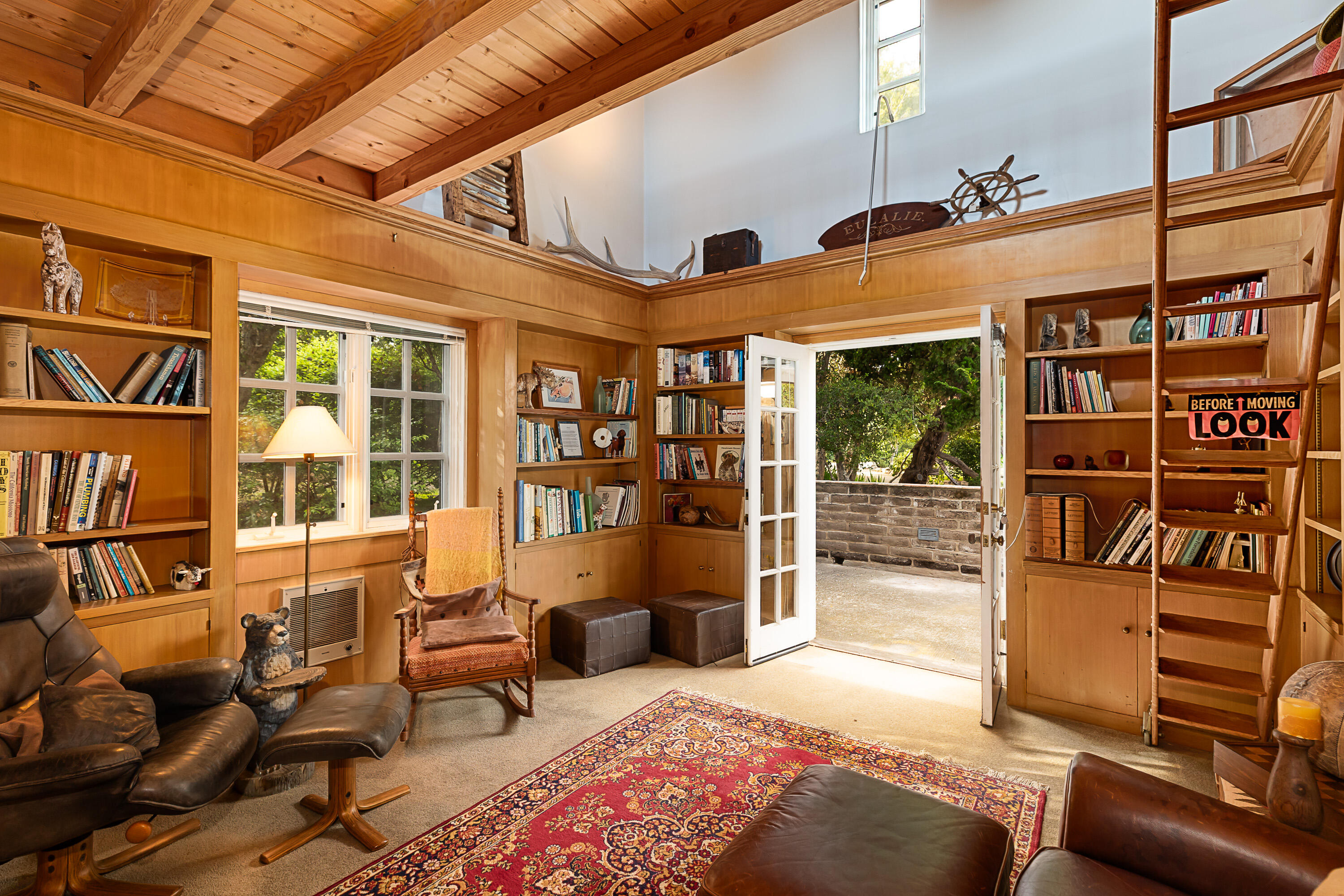 4205 Mariposa Drive