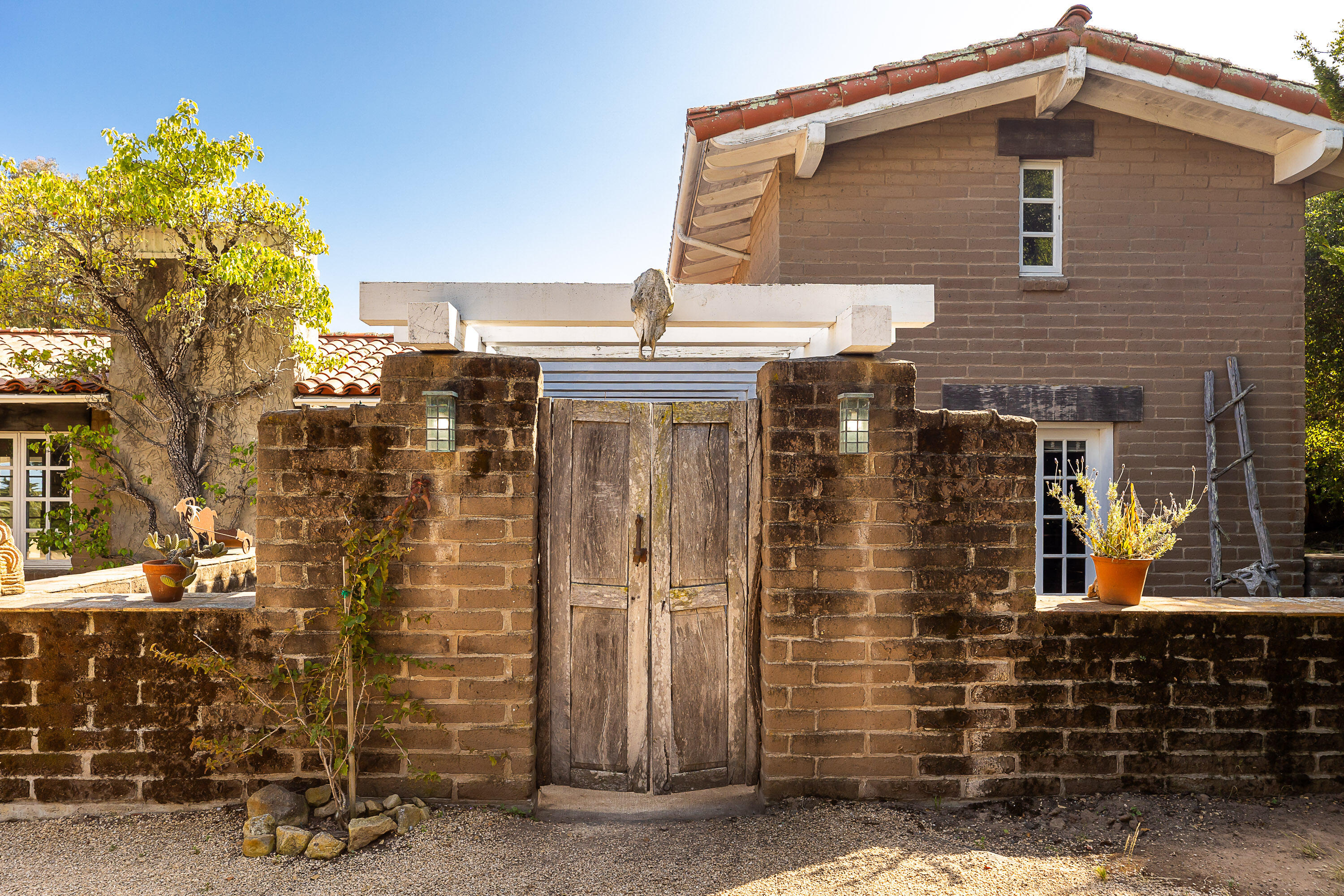 4205 Mariposa Drive