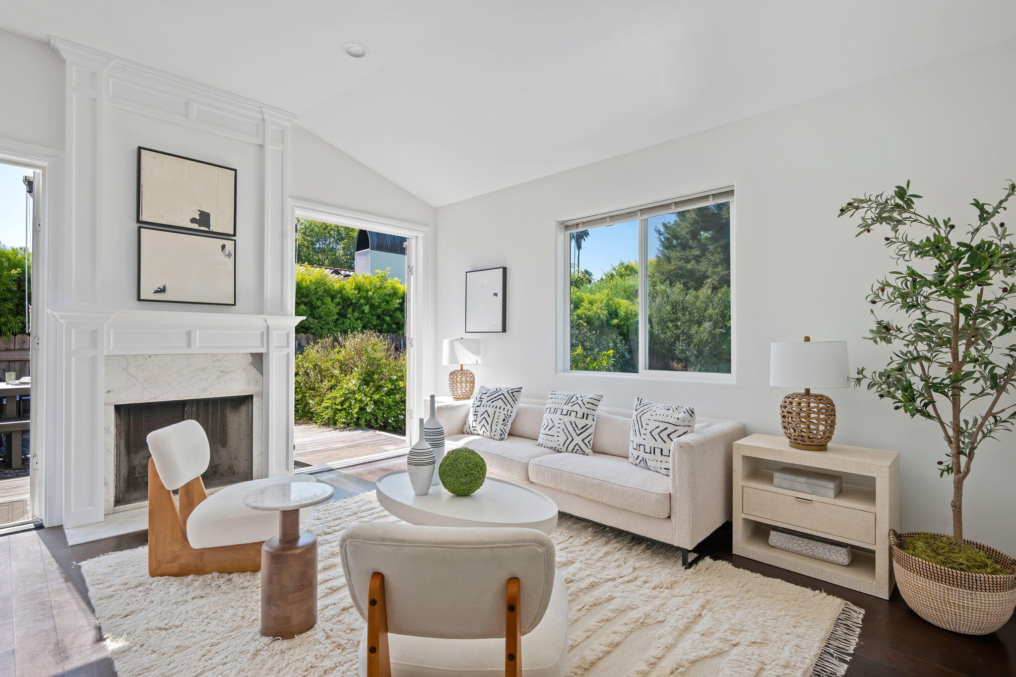 4327 Cuna Drive