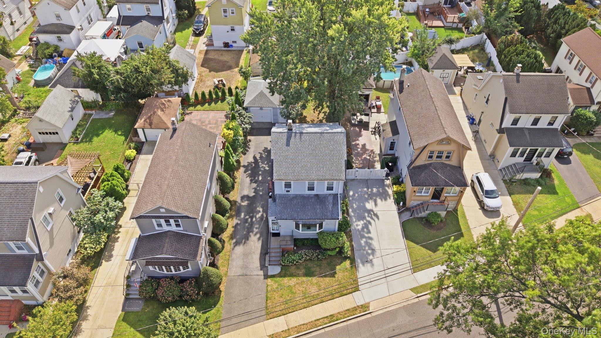 27 South Drive