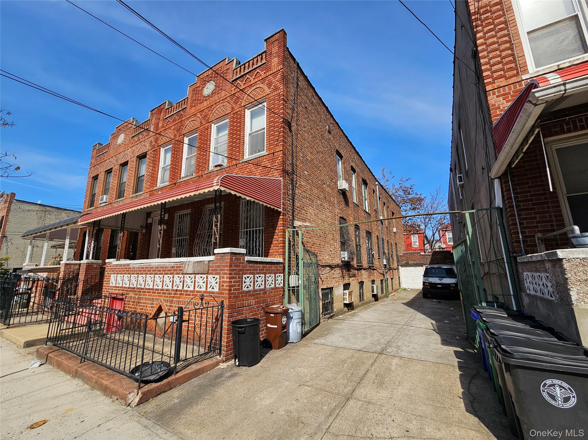 533 E 96th Street Unit: 4